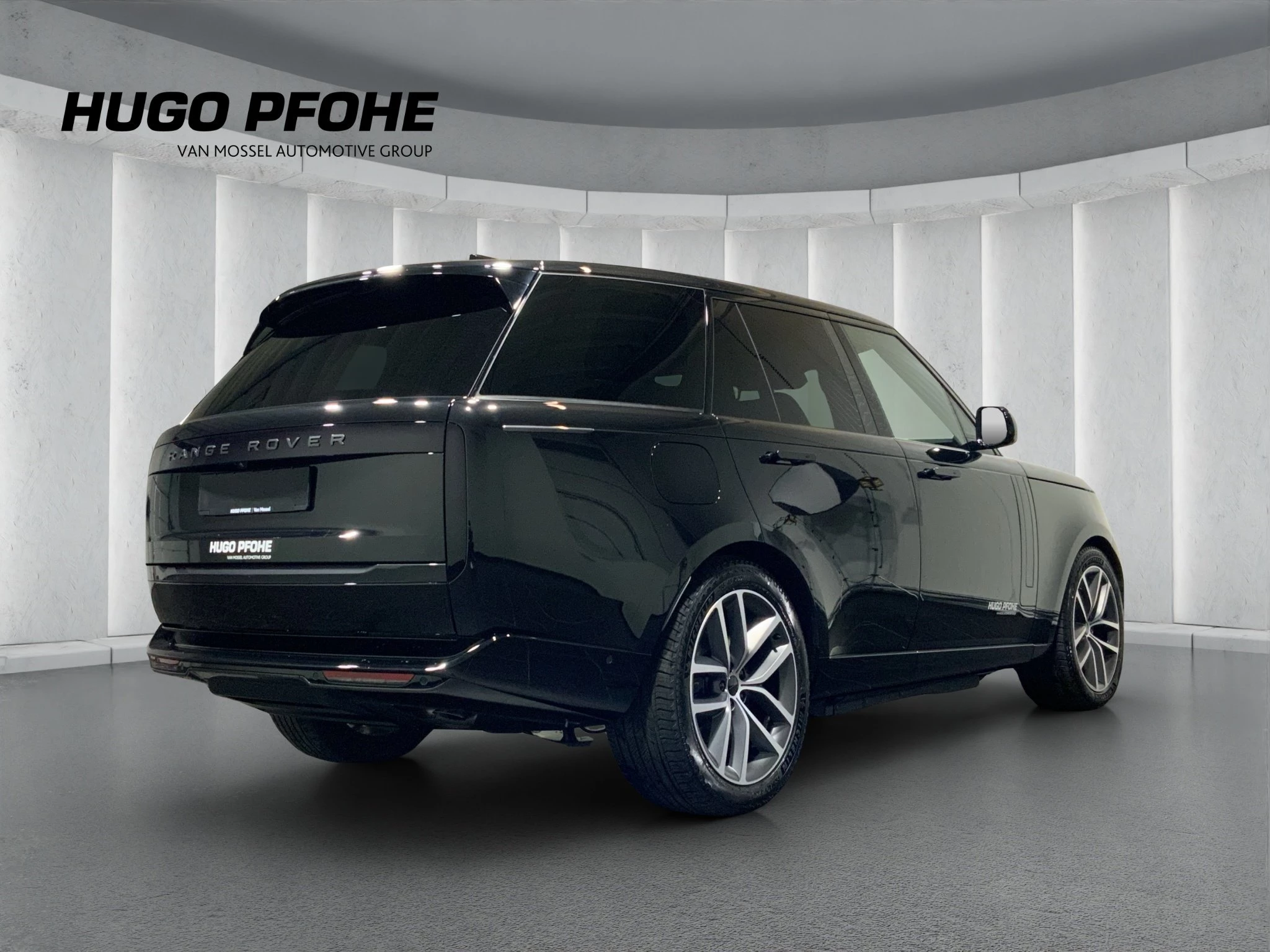 Land Rover-Range Rover-image-1