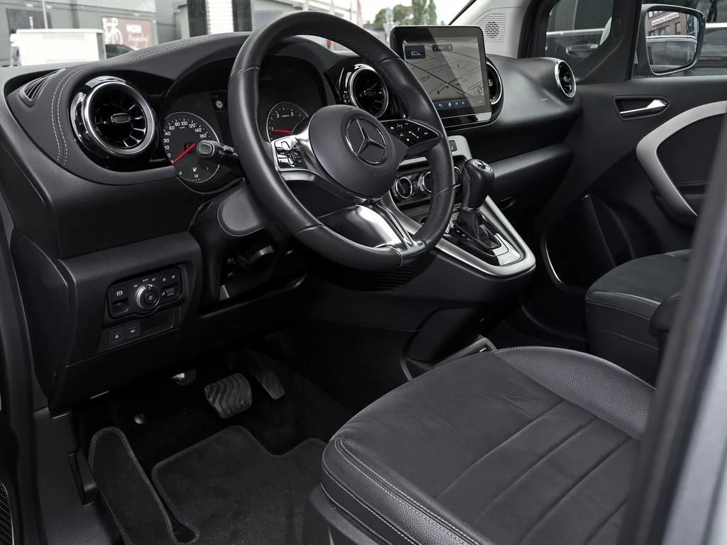 Mercedes-Benz-T-Klasse 180 d-image-8