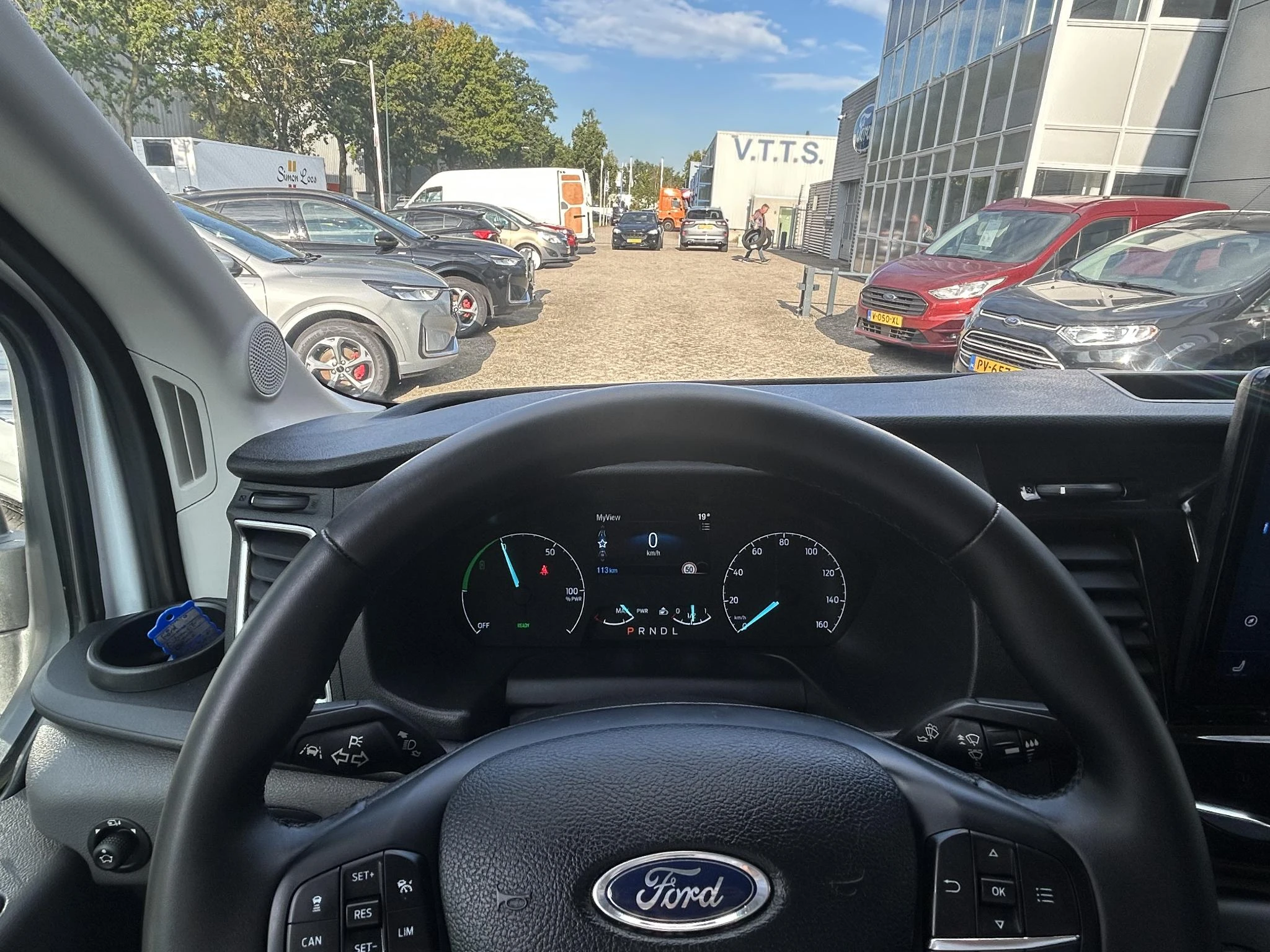 Ford-E-Transit-image-14