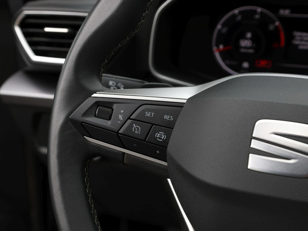 SEAT-Leon-image-15
