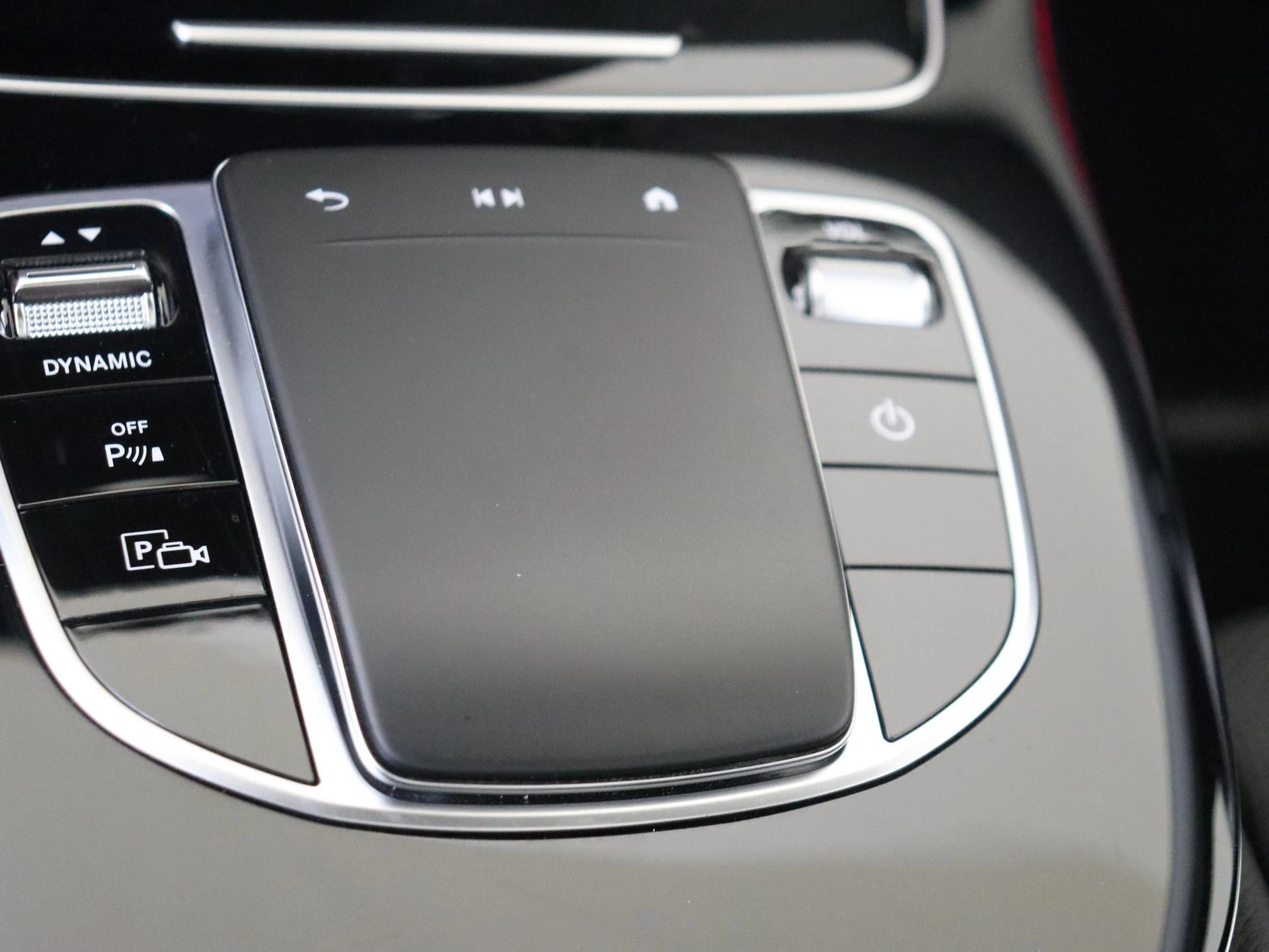 Mercedes-Benz-E-Klasse-image-19