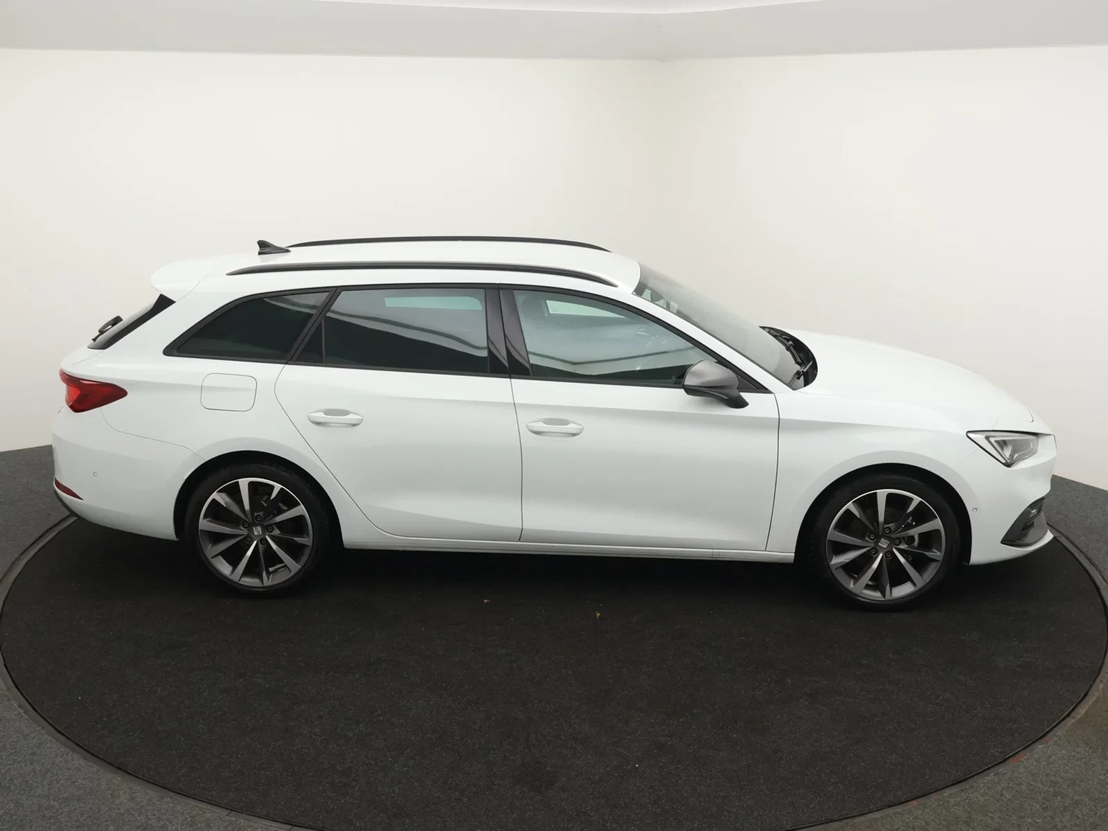 SEAT-Leon-image-6
