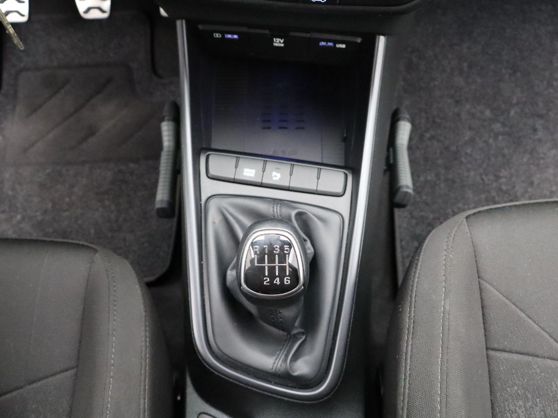 Hyundai-Bayon-image-9