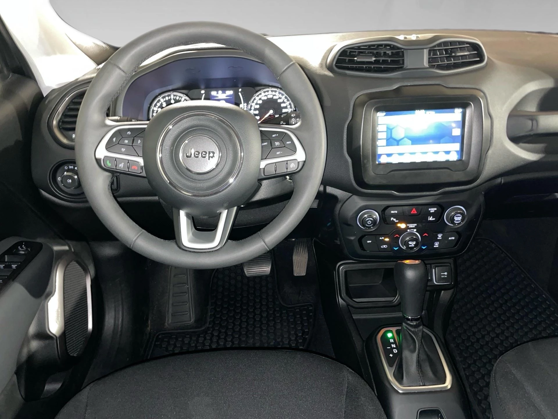 Jeep-Renegade-image-5