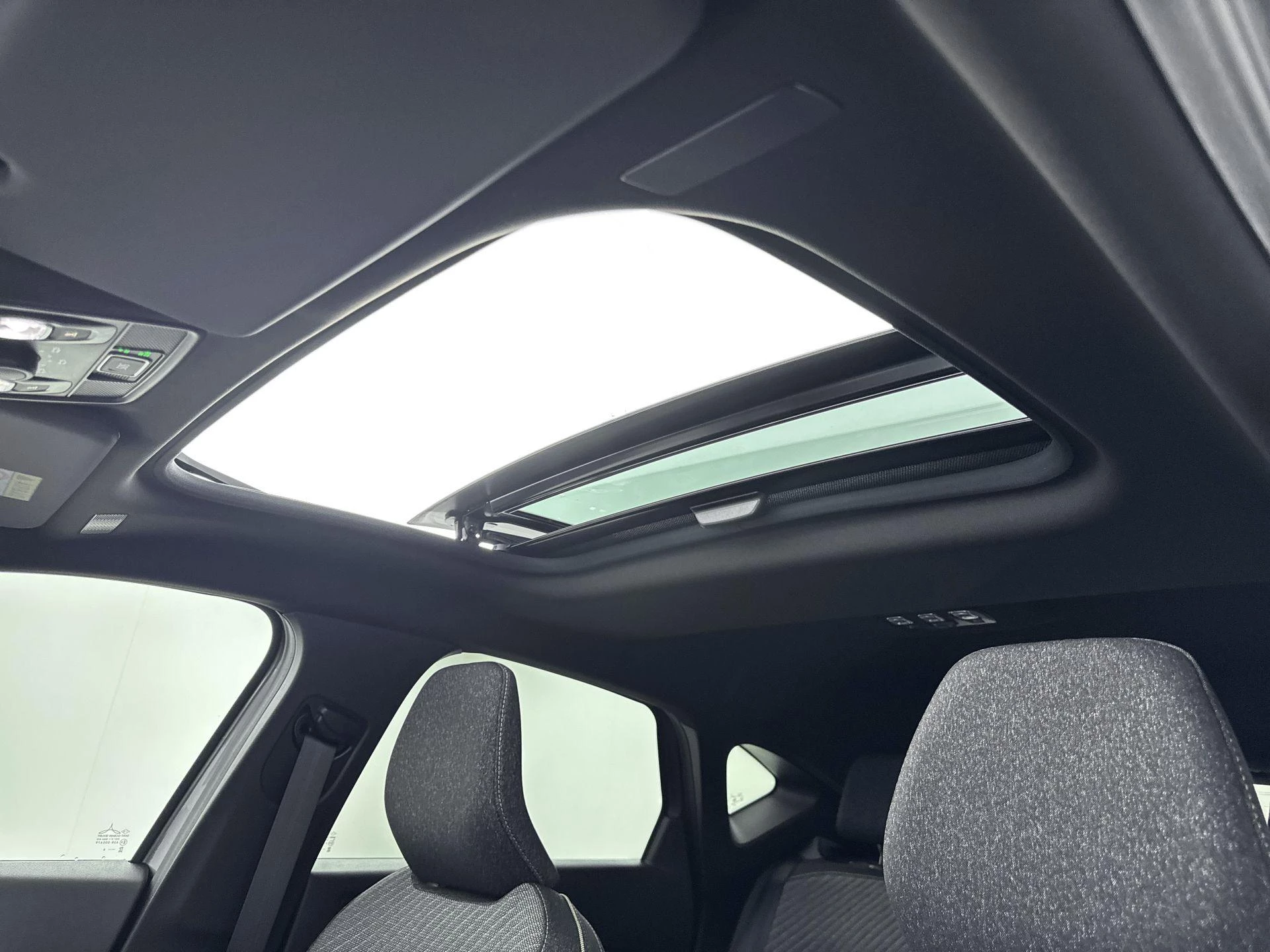 Renault Captur 1.8 E-Tech full hybrid 160Pk Techno
