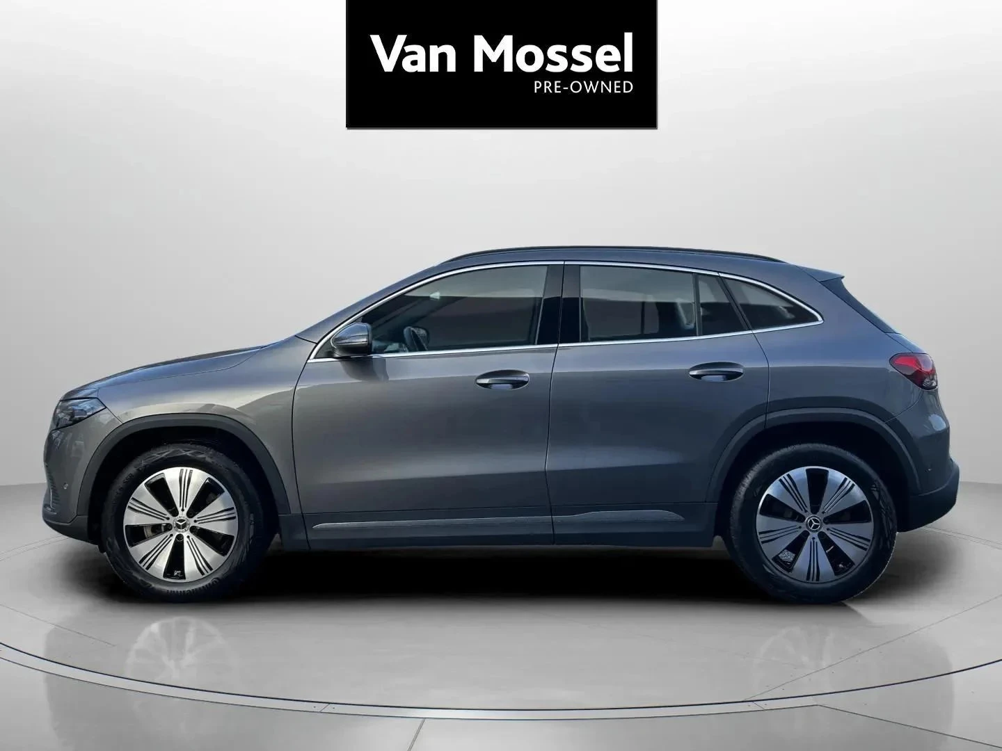 Mercedes-Benz-EQA-image-7