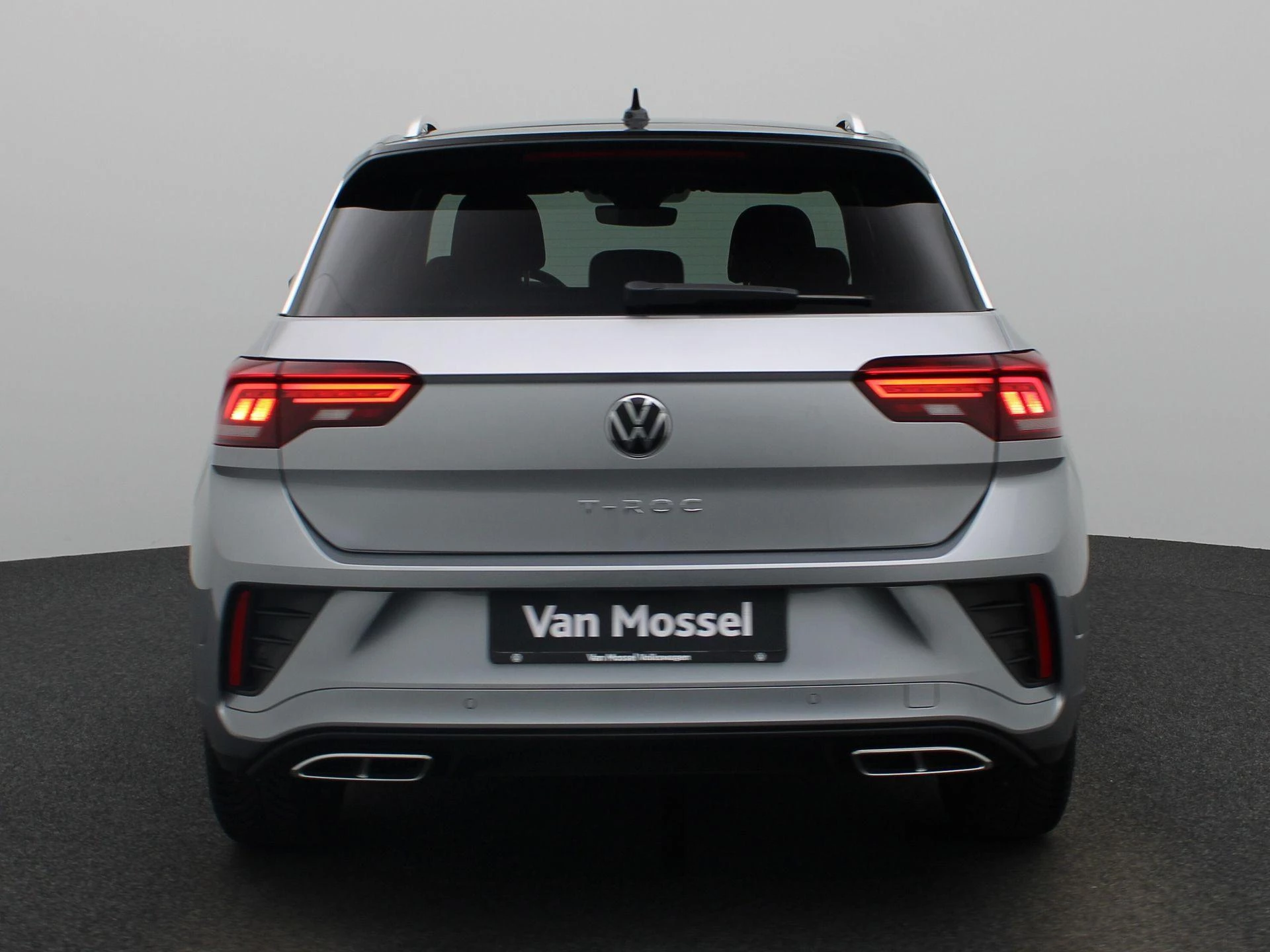 Volkswagen-T-Roc-image-4