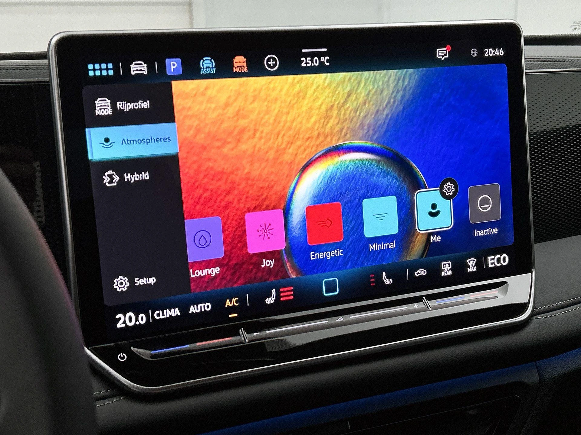 Volkswagen-Tiguan-image-16