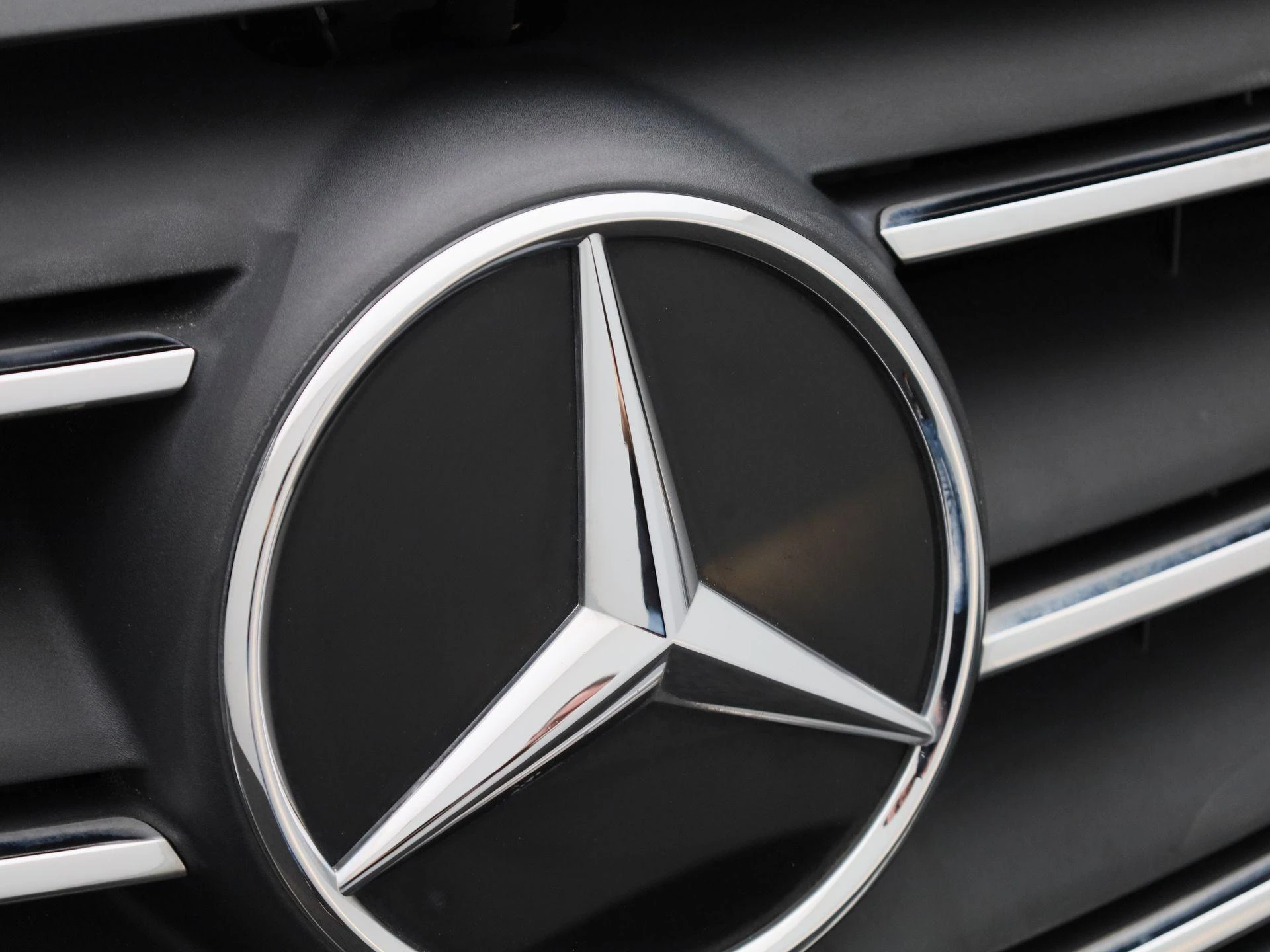 Mercedes-Benz-Vito-image-30