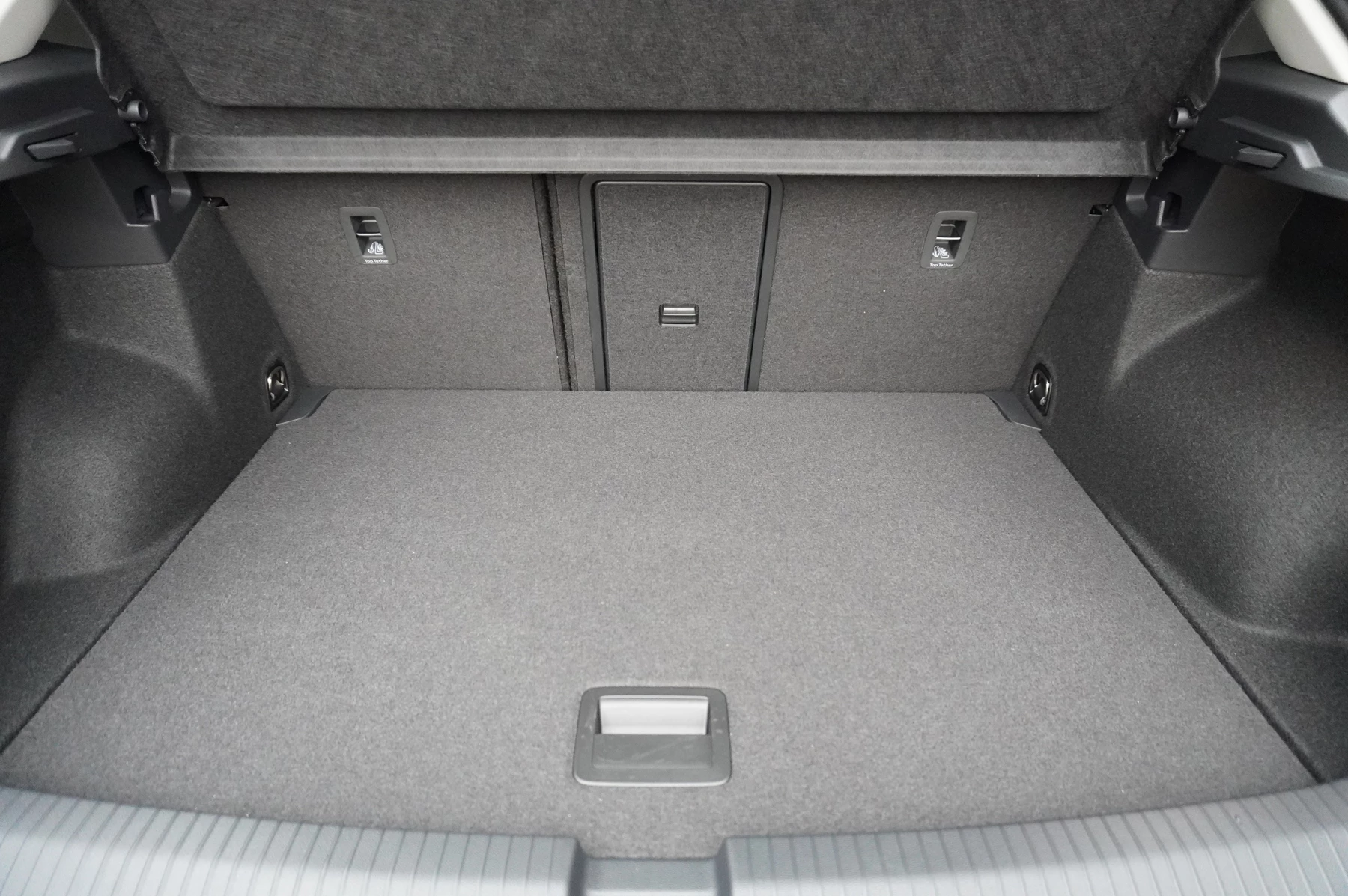 Volkswagen-T-Roc-image-11