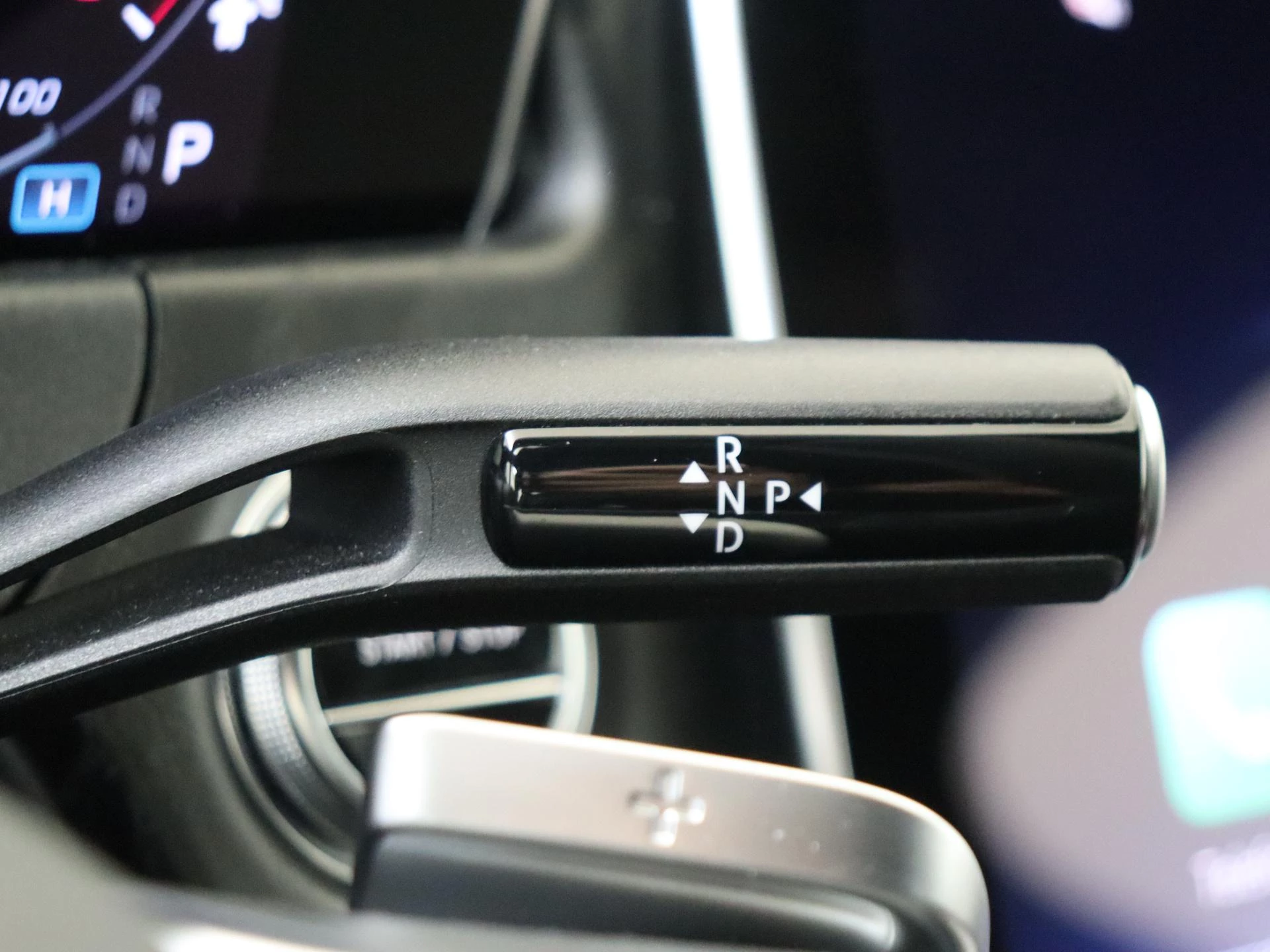 Mercedes-Benz-E-Klasse-image-16