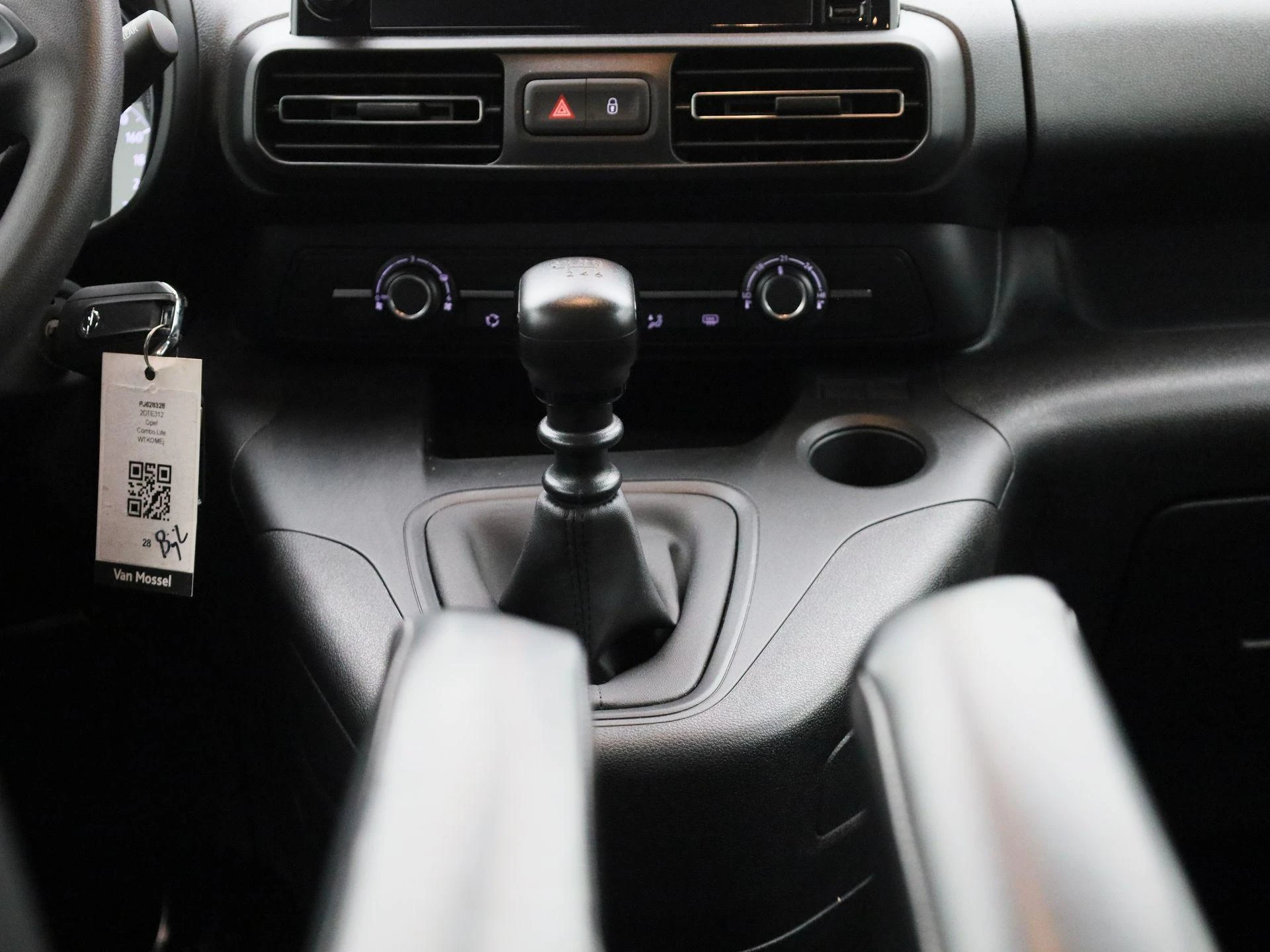Opel-Combo-image-9