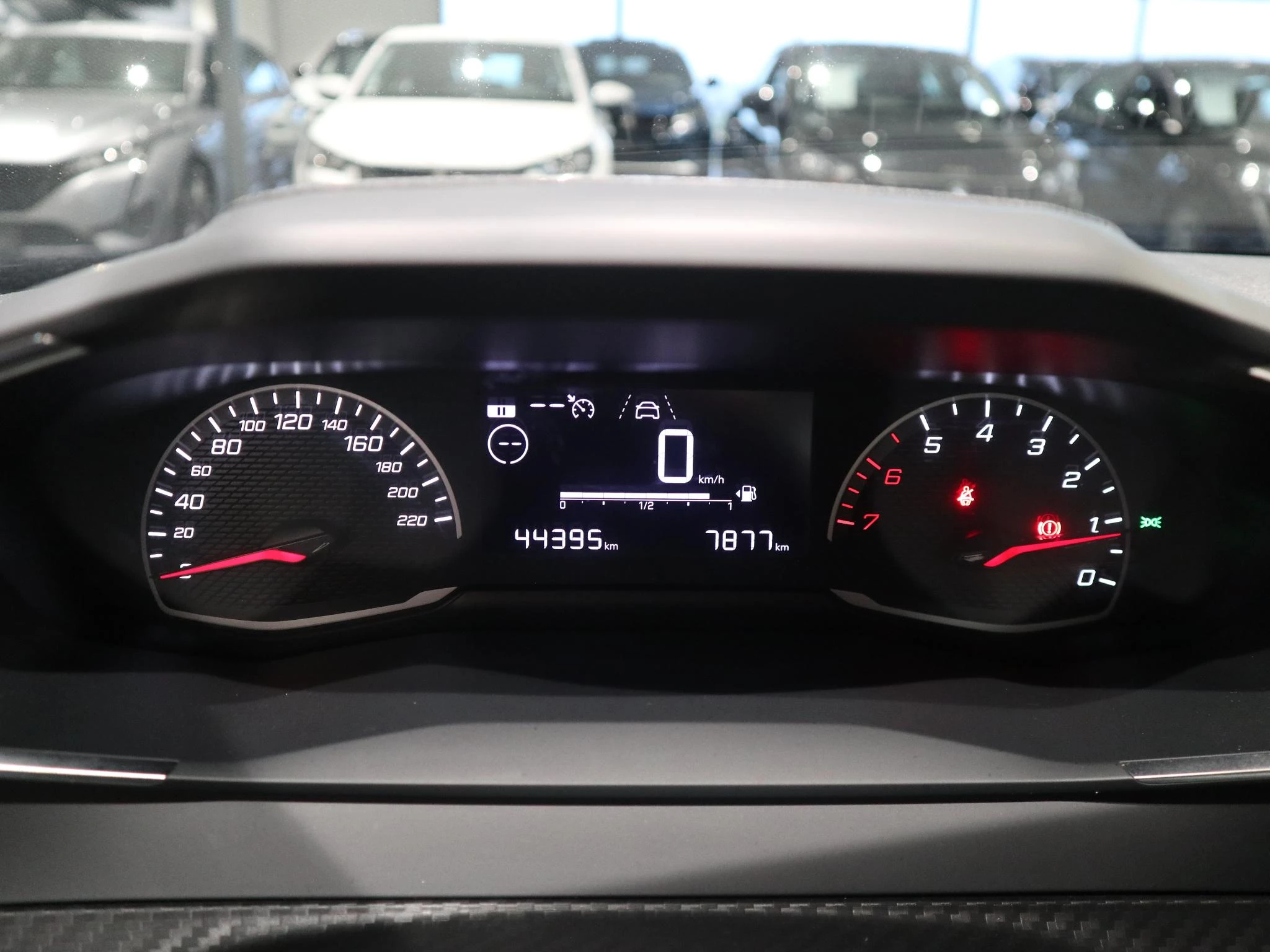 Peugeot-208-image-12