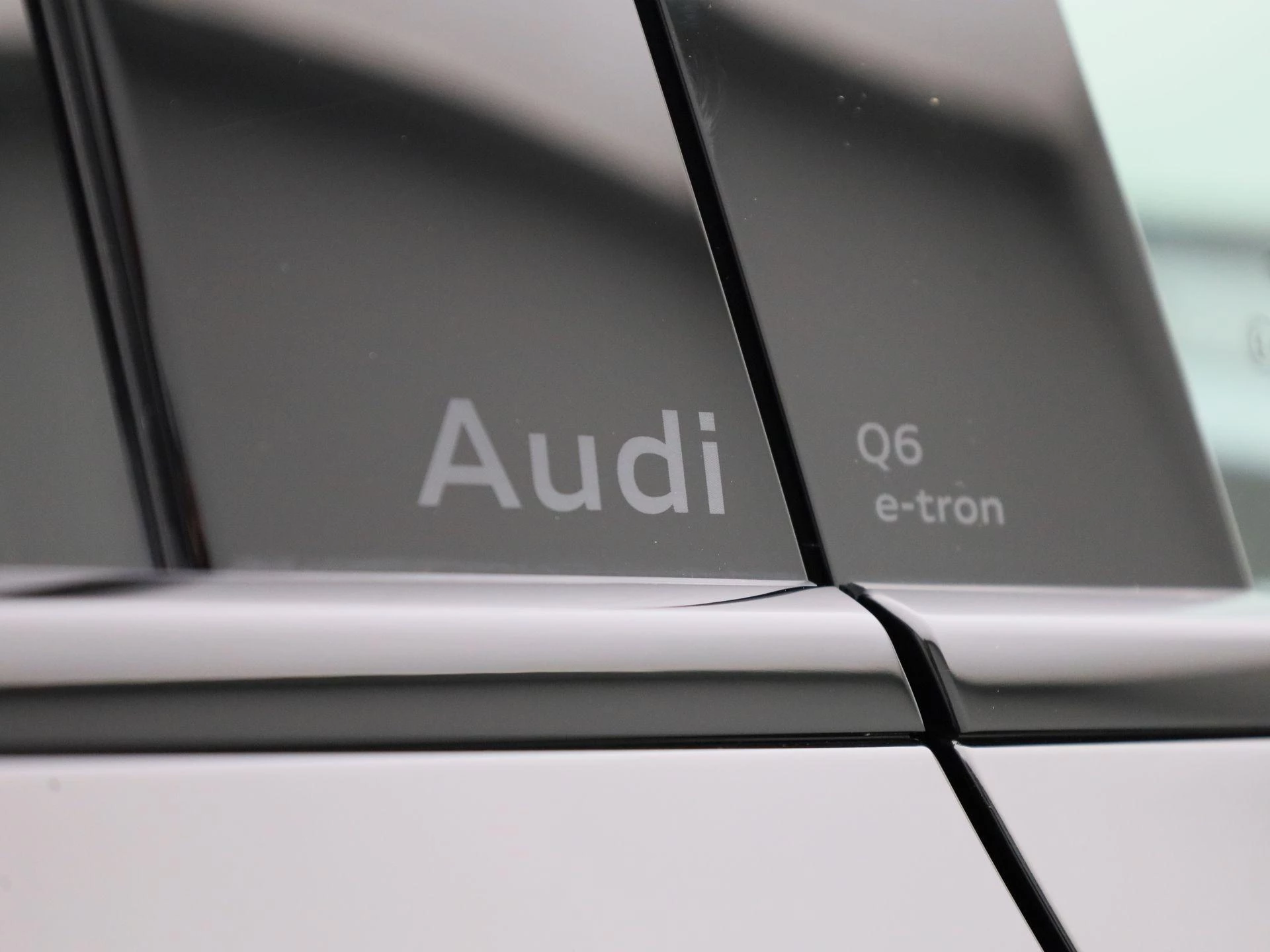 Audi-Q6 e-tron-image-44