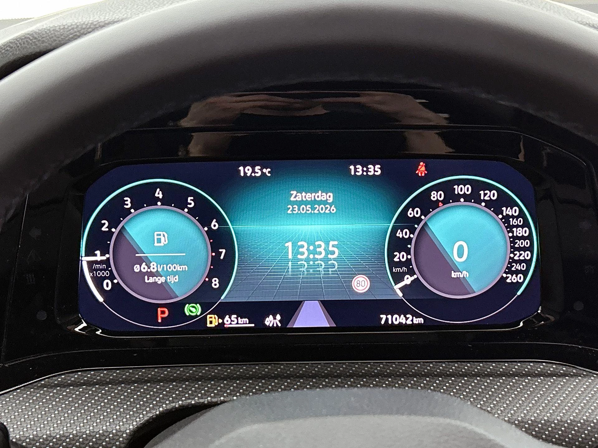 Volkswagen Golf 1.5 eTSI R-LINE