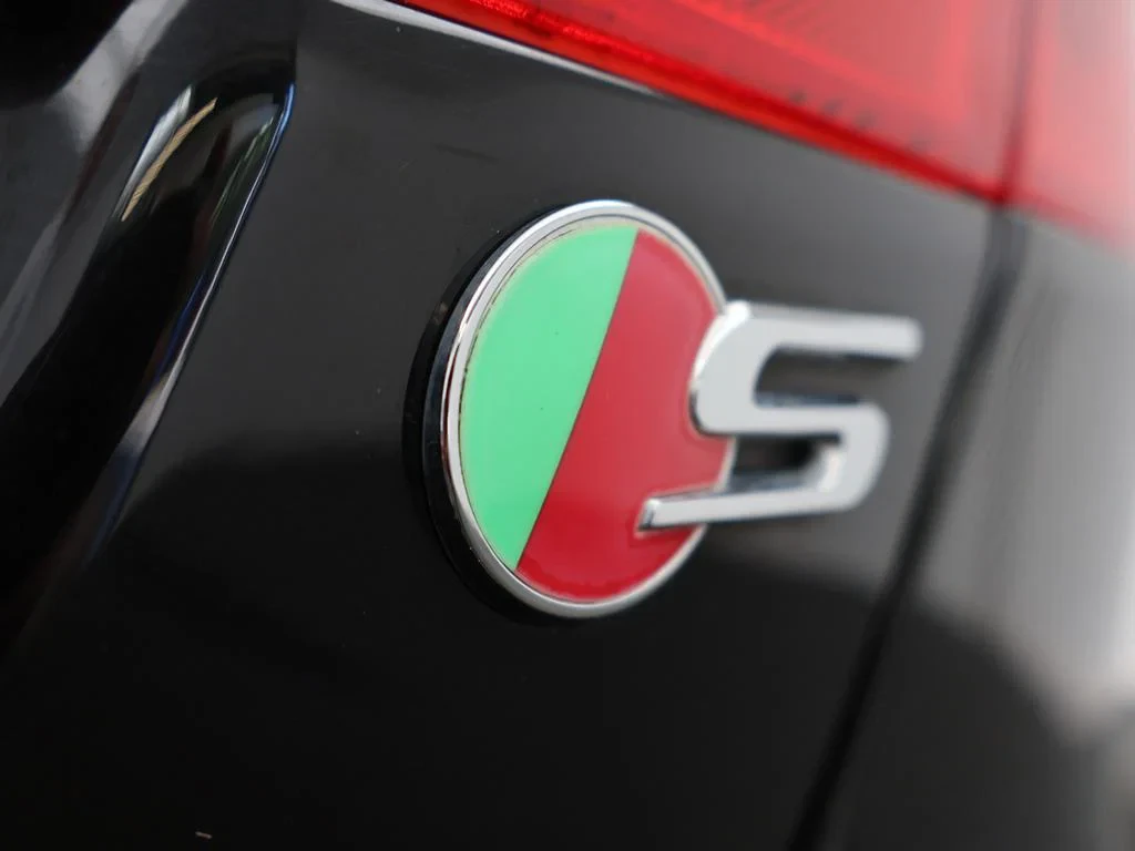 Jaguar-XE-image-22