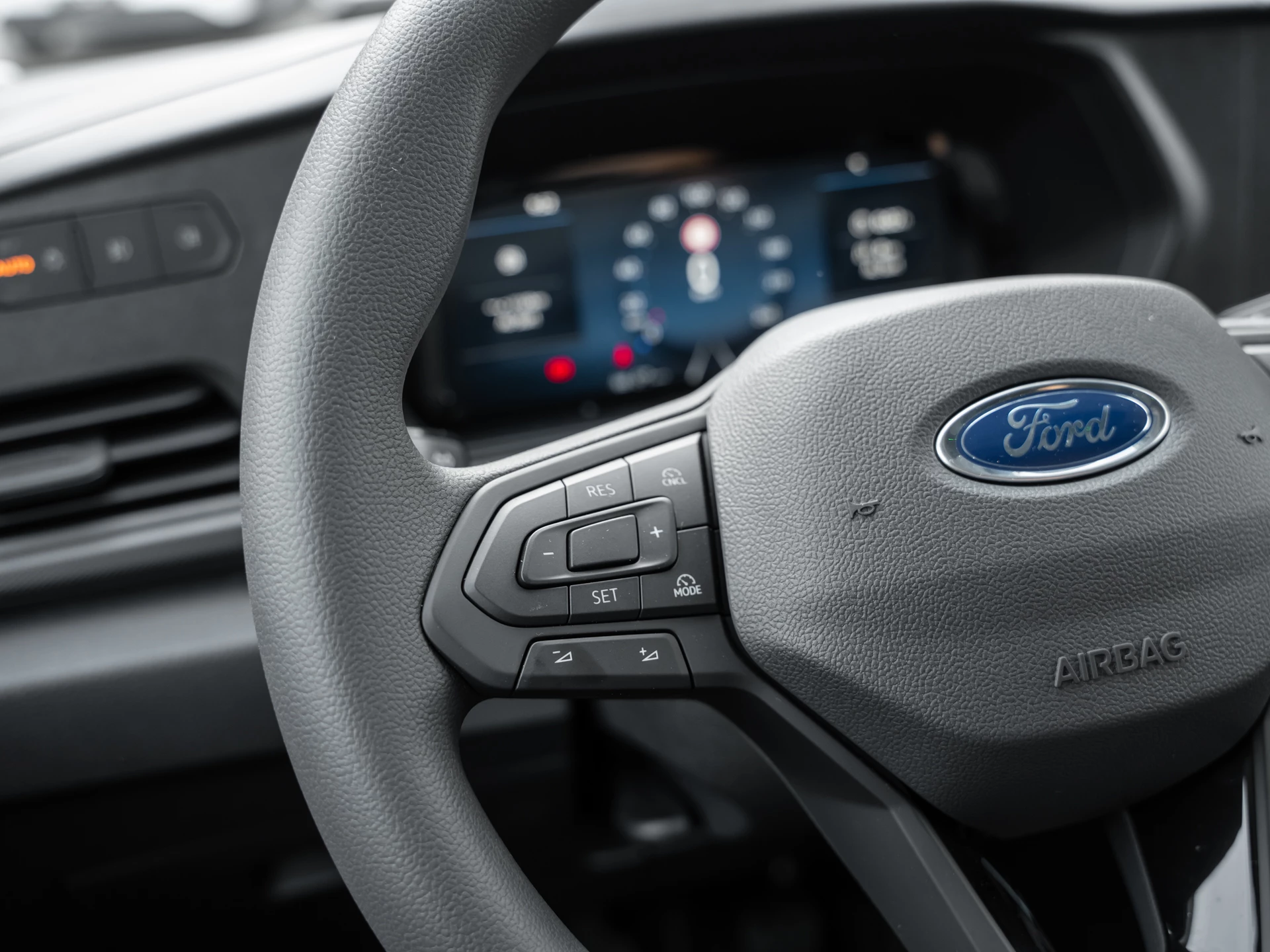 Ford-Transit Connect-image-16