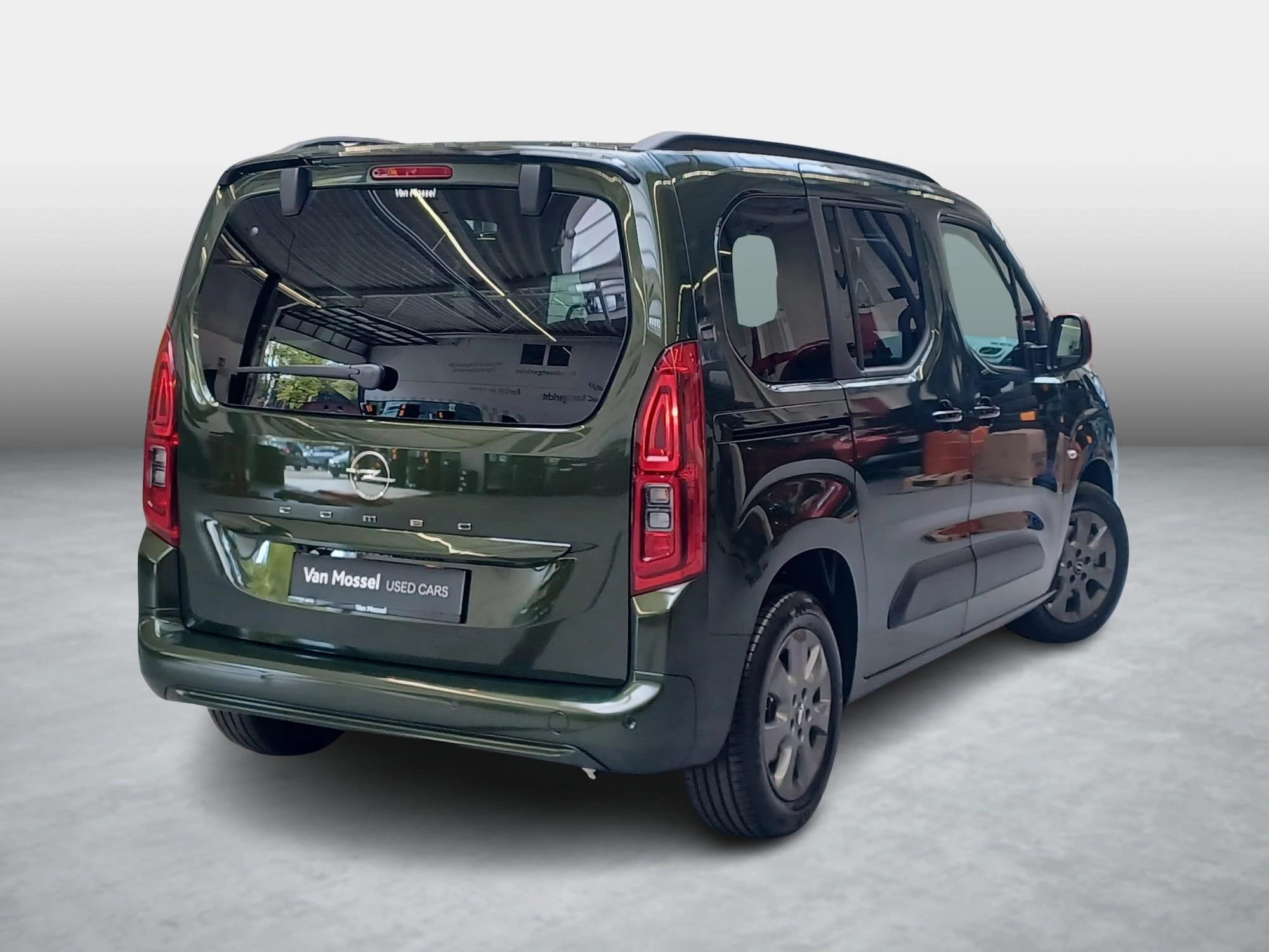 Opel Combo Life 1.2T Edition+gps+camera+park pilot achteraan