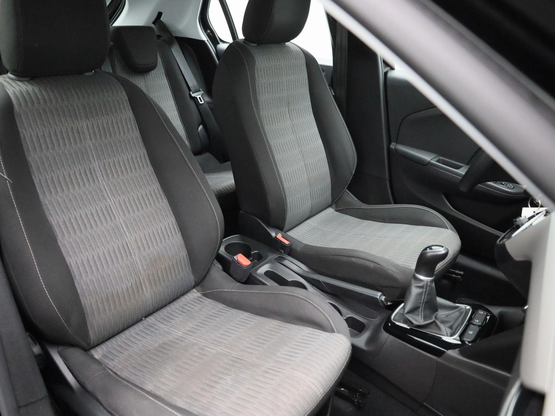 Opel-Corsa-image-32