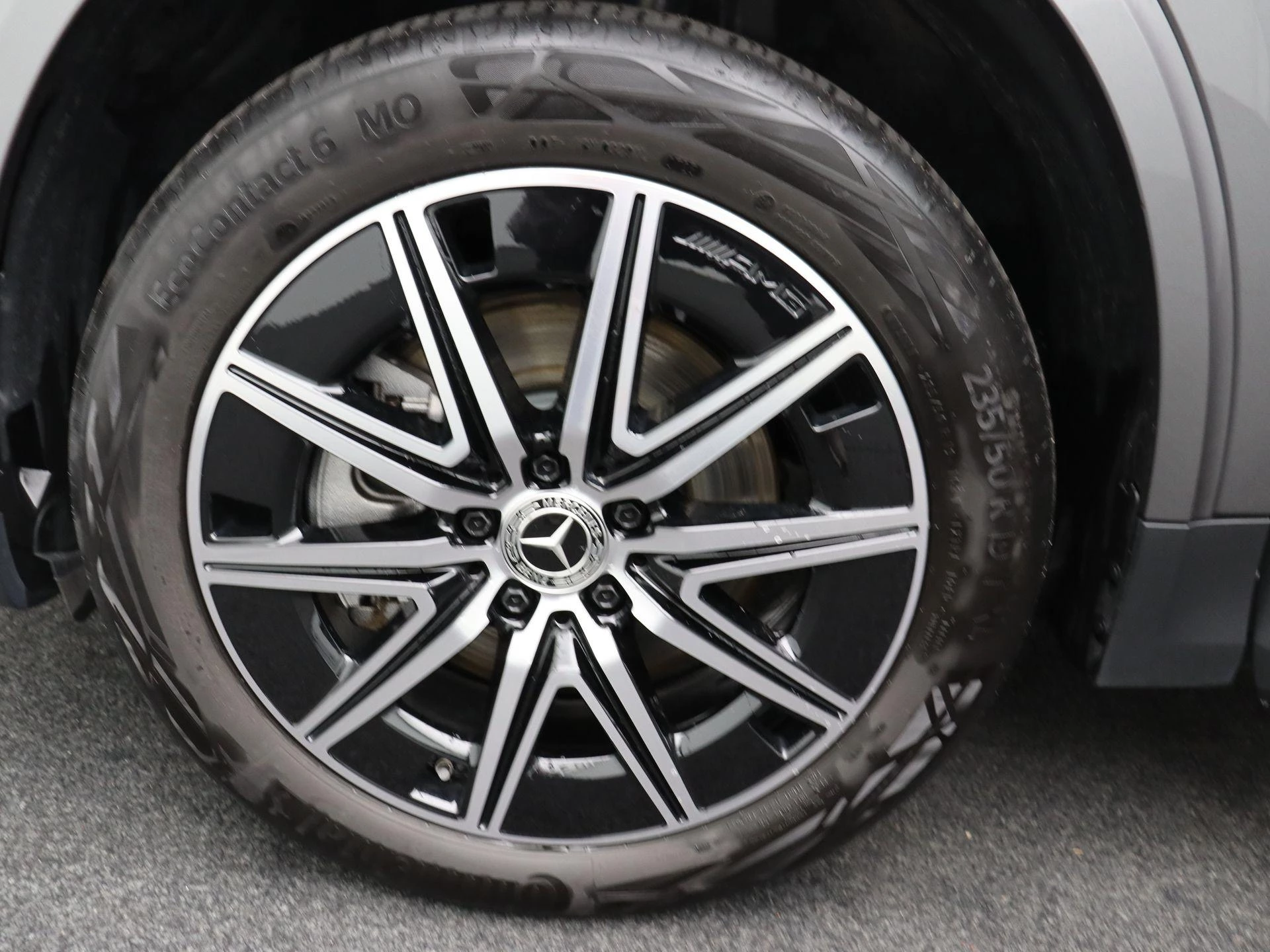 Mercedes-Benz EQA 250+ Star Edition + AMG + PANO DAK + BURMESTER + TREKHAAK + HEAD UP