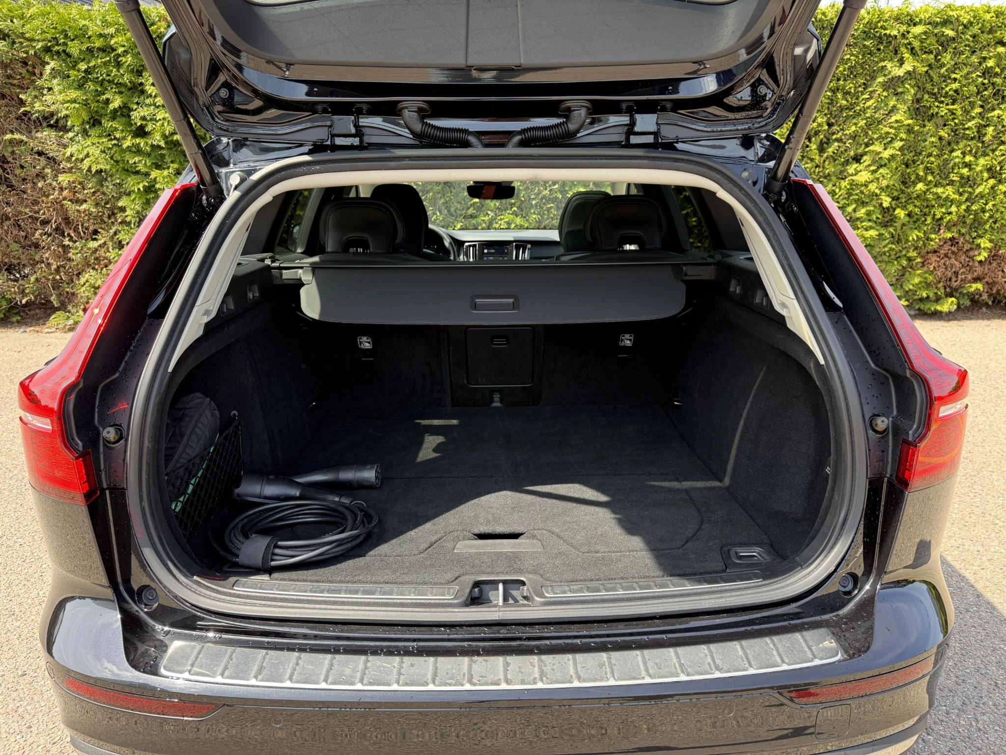 Volvo V60 T6 Plug-in hybrid AWD Ultimate Bright