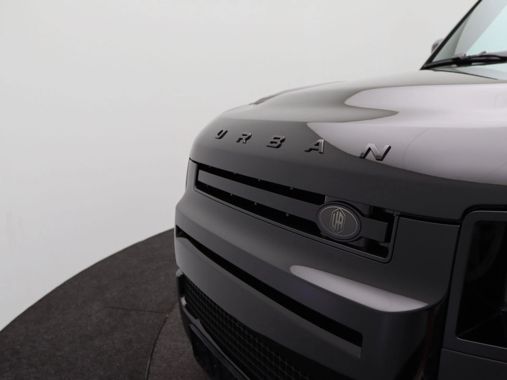 Land Rover-Defender-image-33