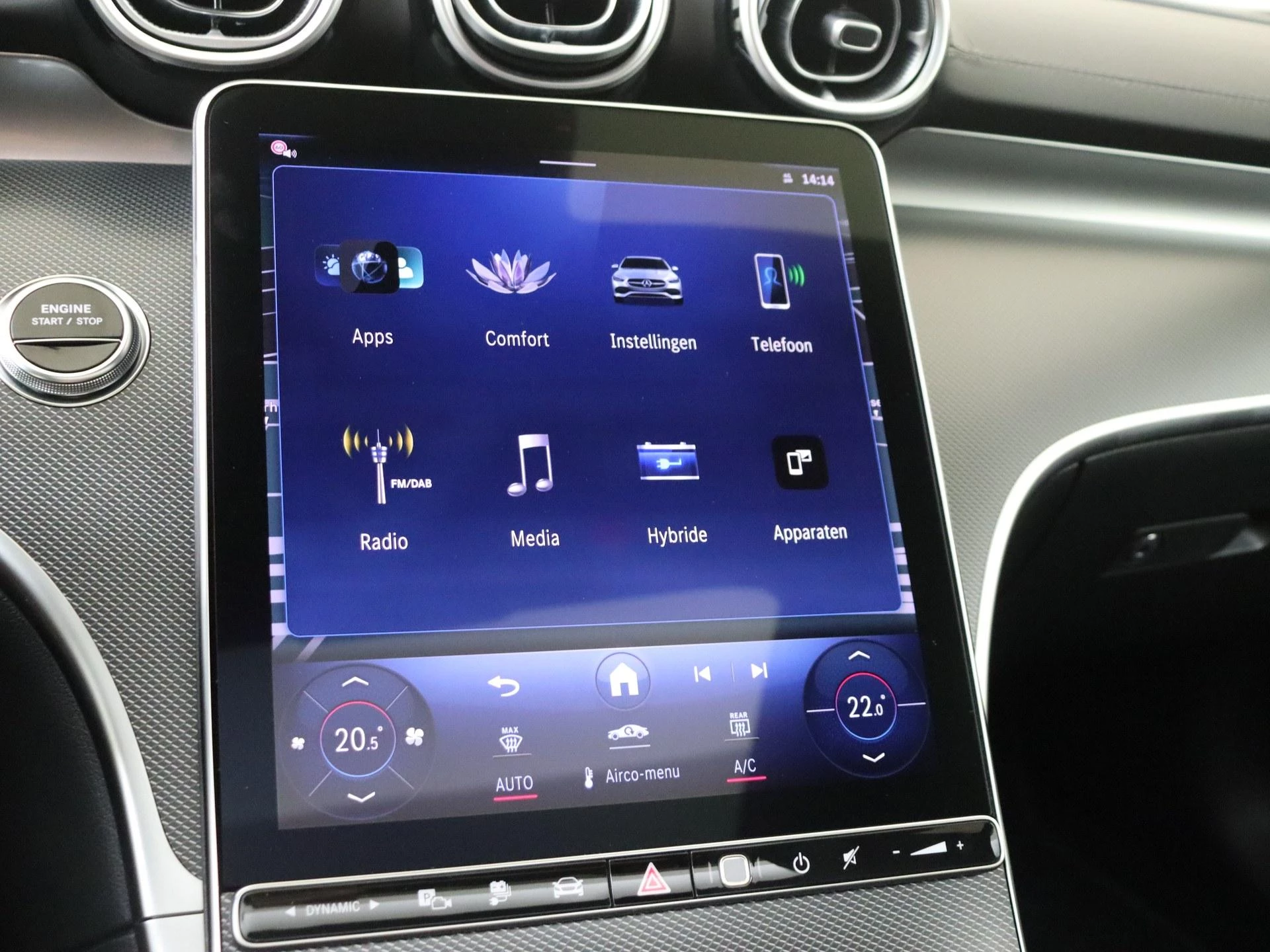 Mercedes-Benz-C-Klasse-image-15