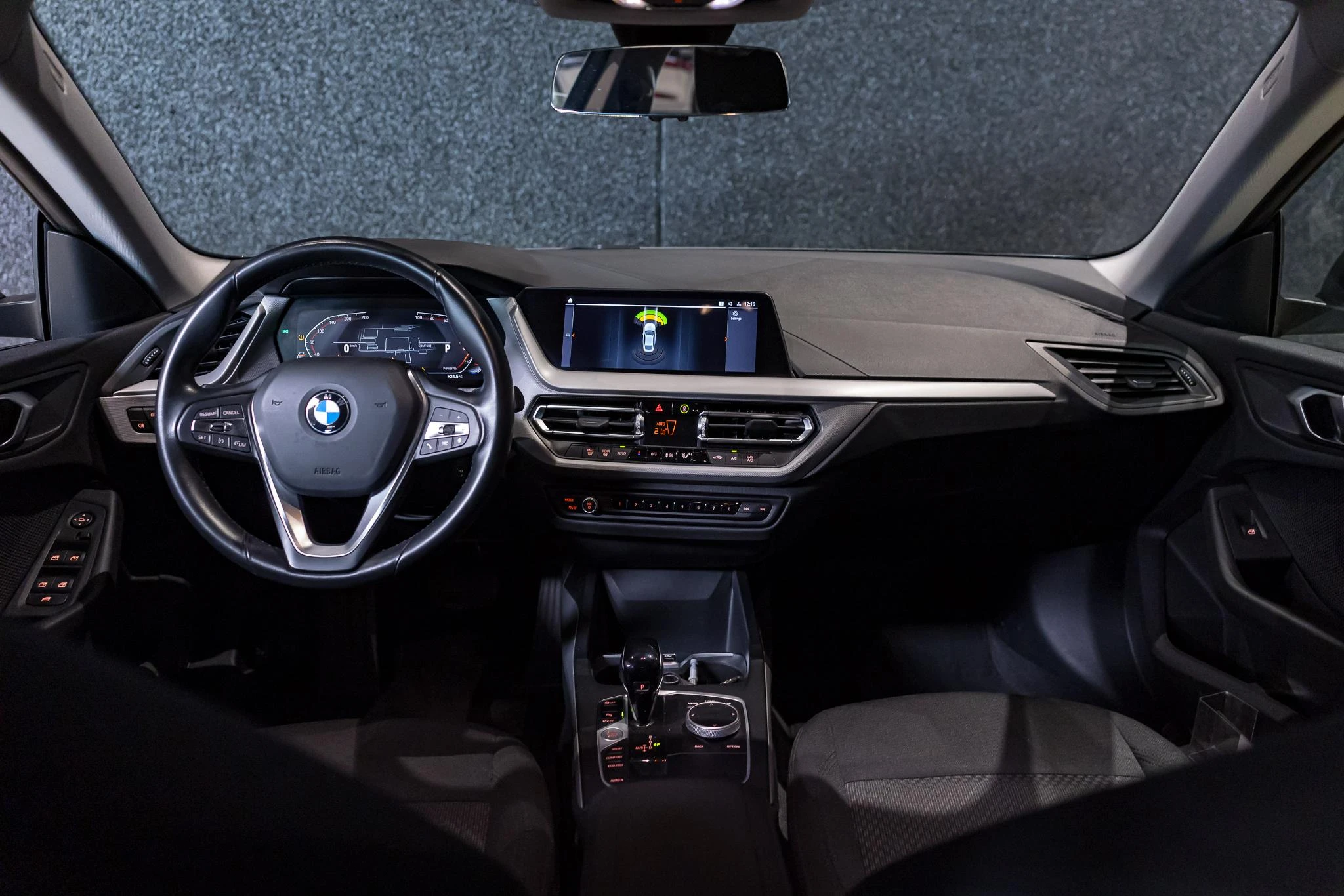 BMW-Série 2-image-9