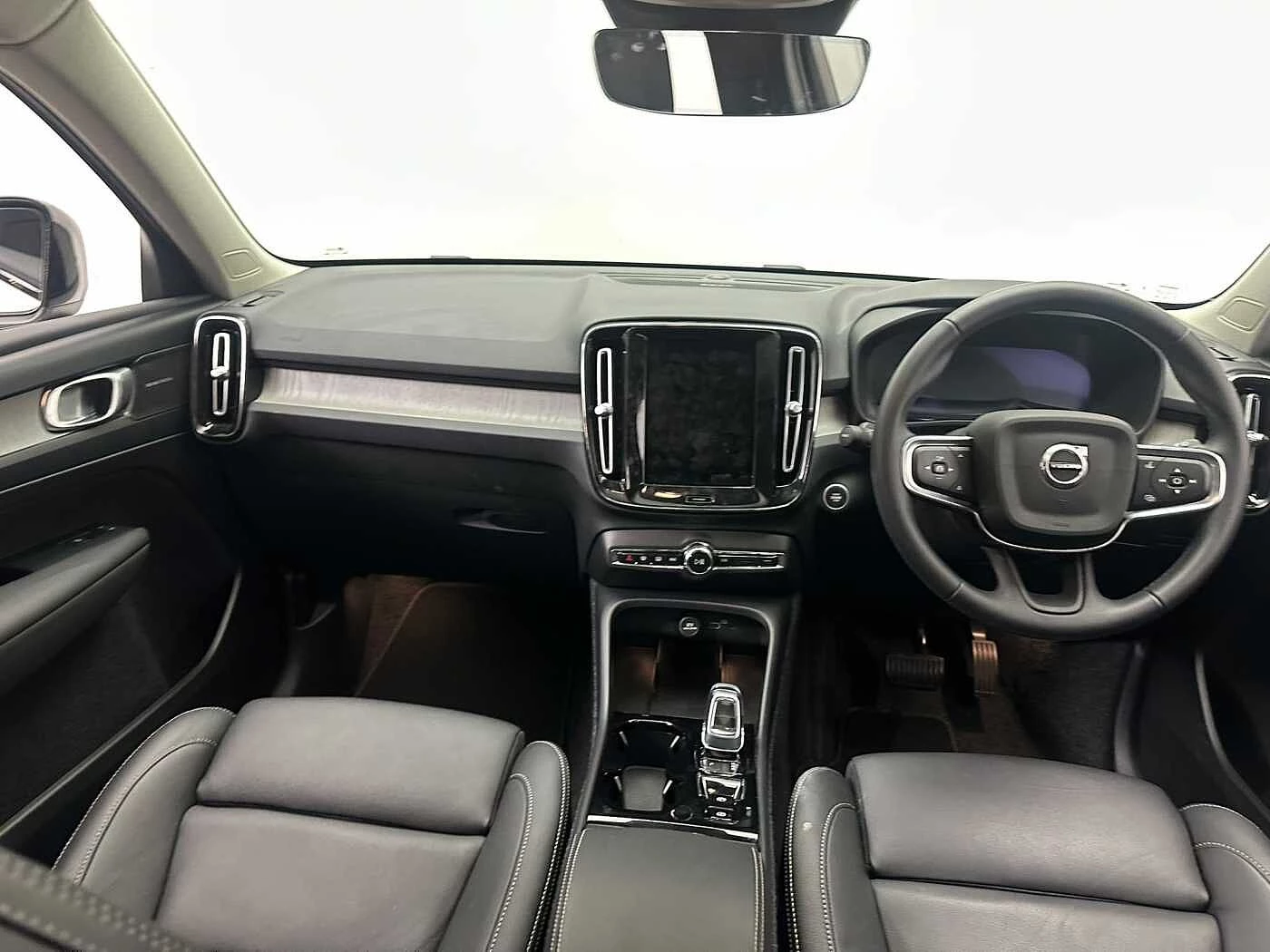 Volvo-XC40-image-7