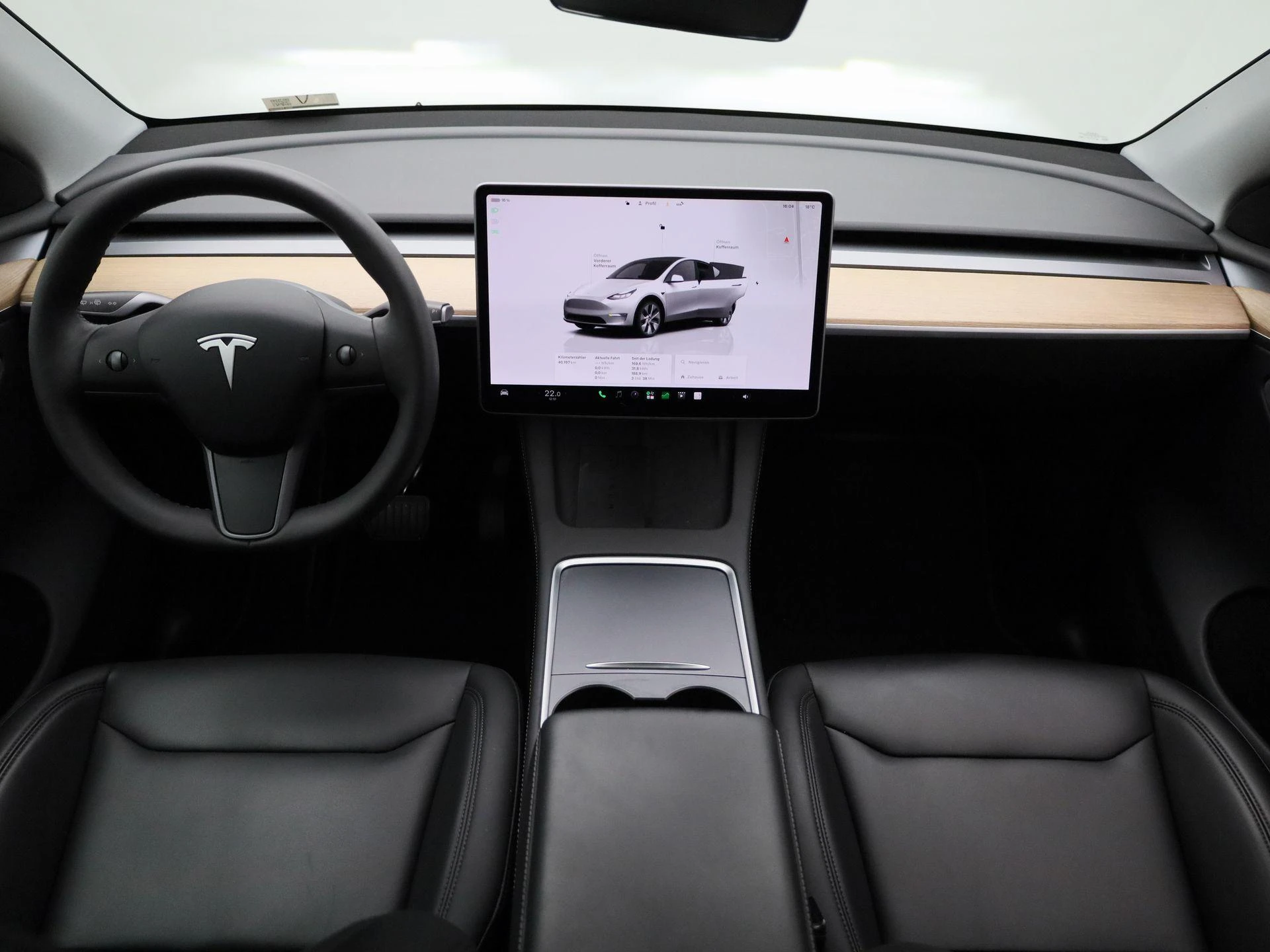 Tesla-Model Y-image-8