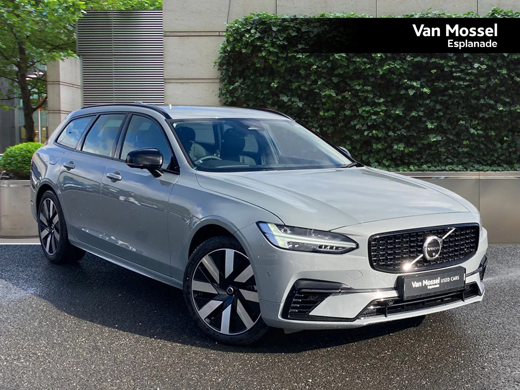 Volvo-V90-image-0