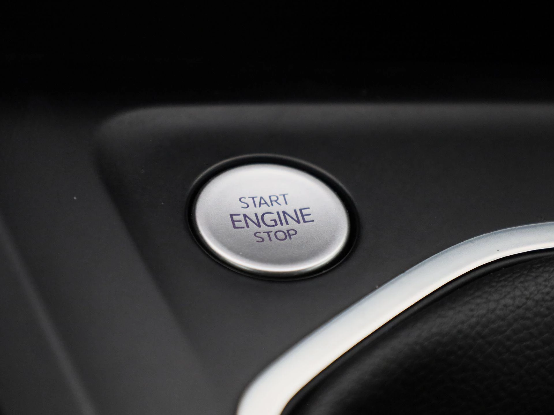 Volkswagen-Golf-image-21