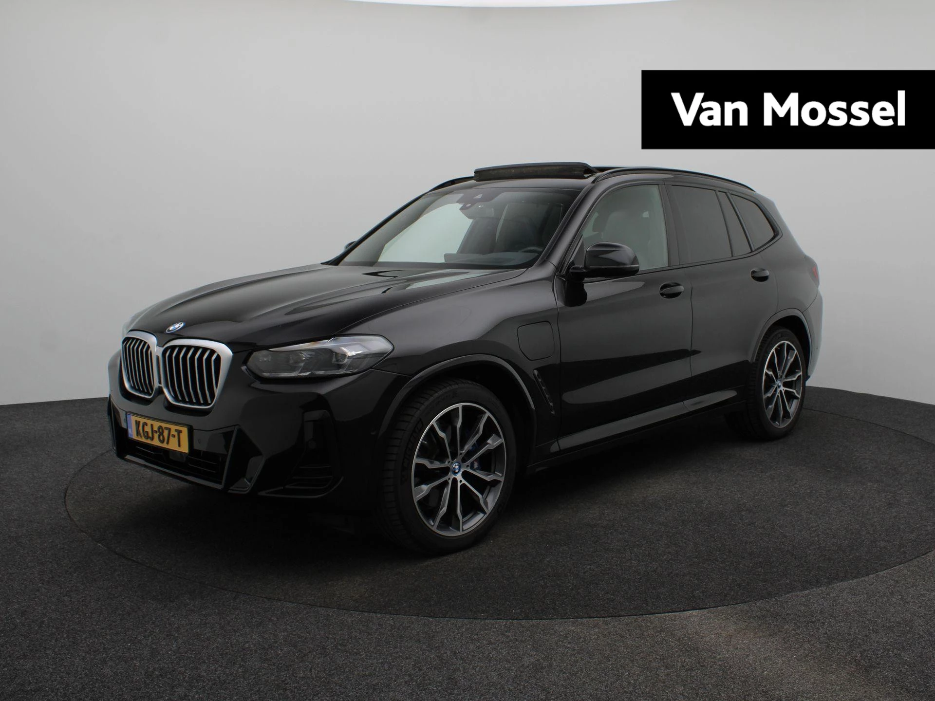 BMW-X3-image-0