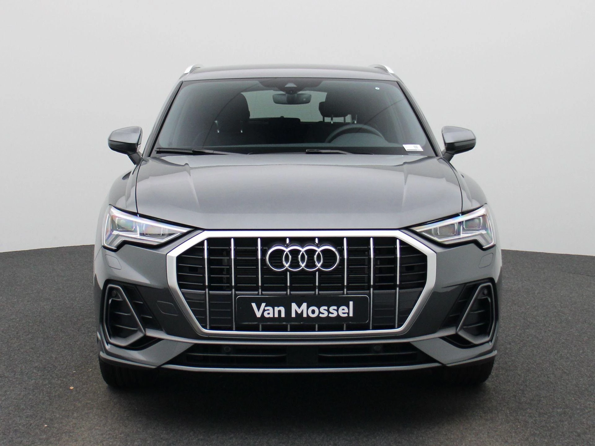 Audi-Q3-image-2