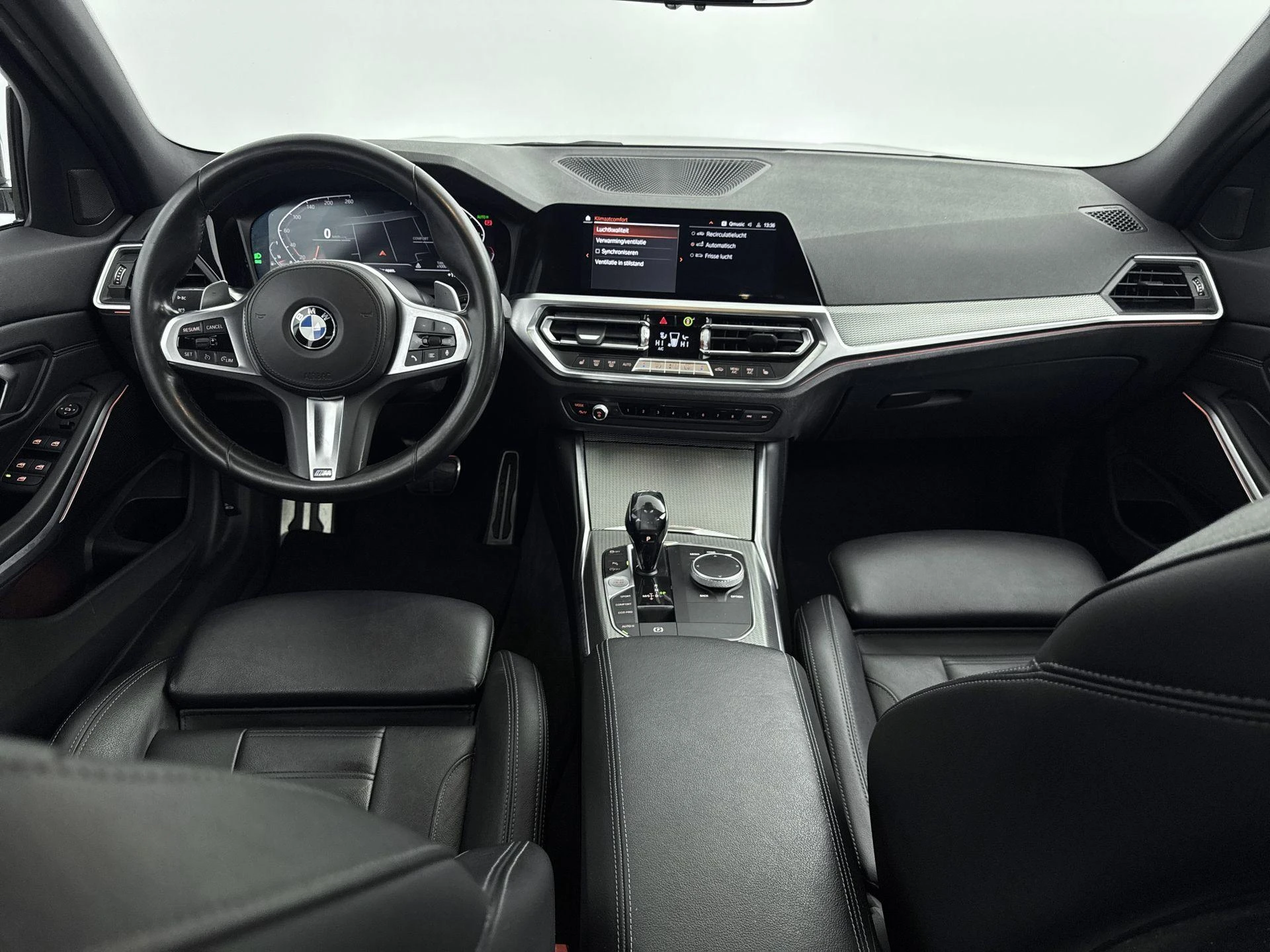 BMW-3 Serie-image-16