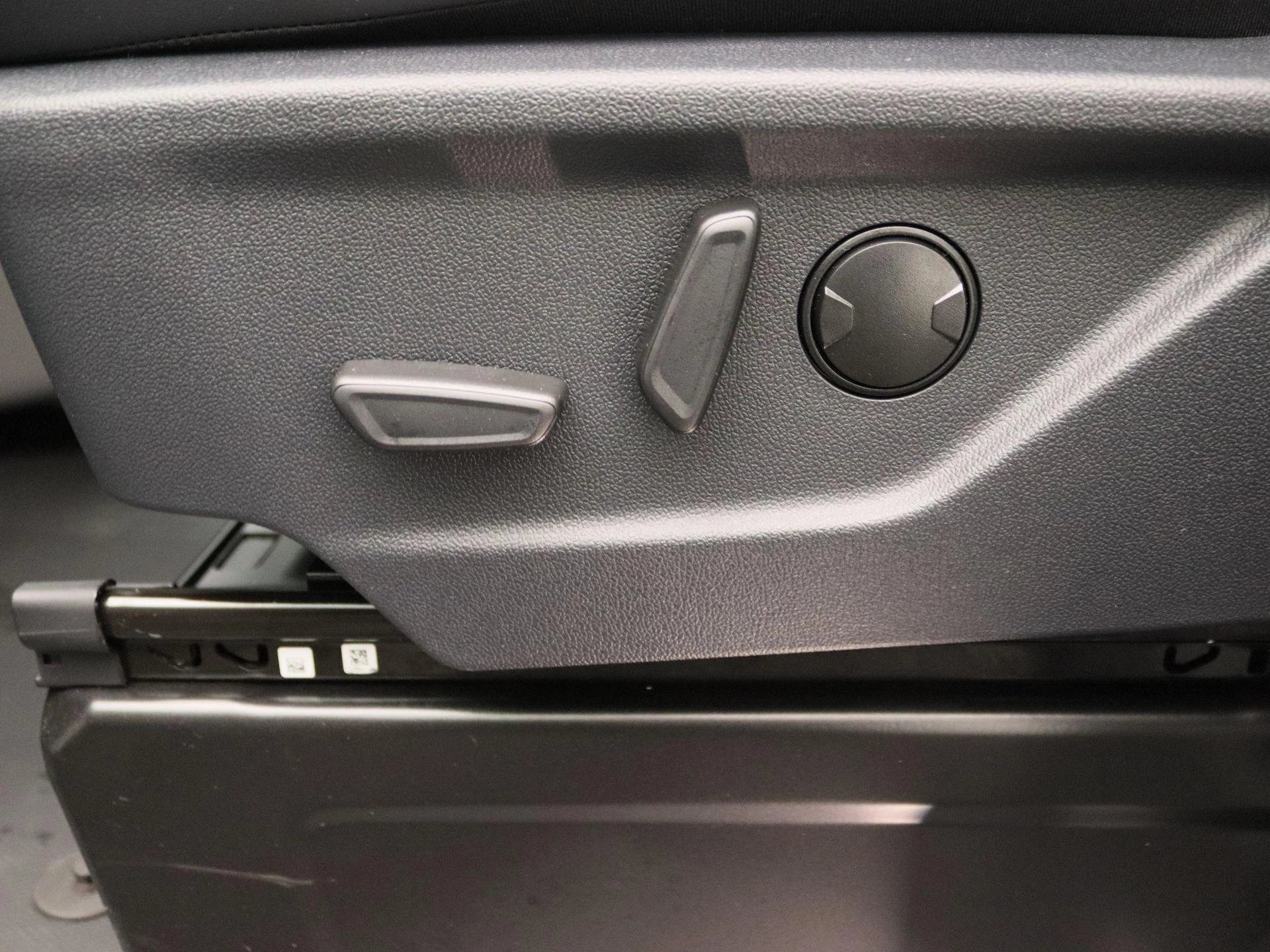 Ford-E-Transit-image-10