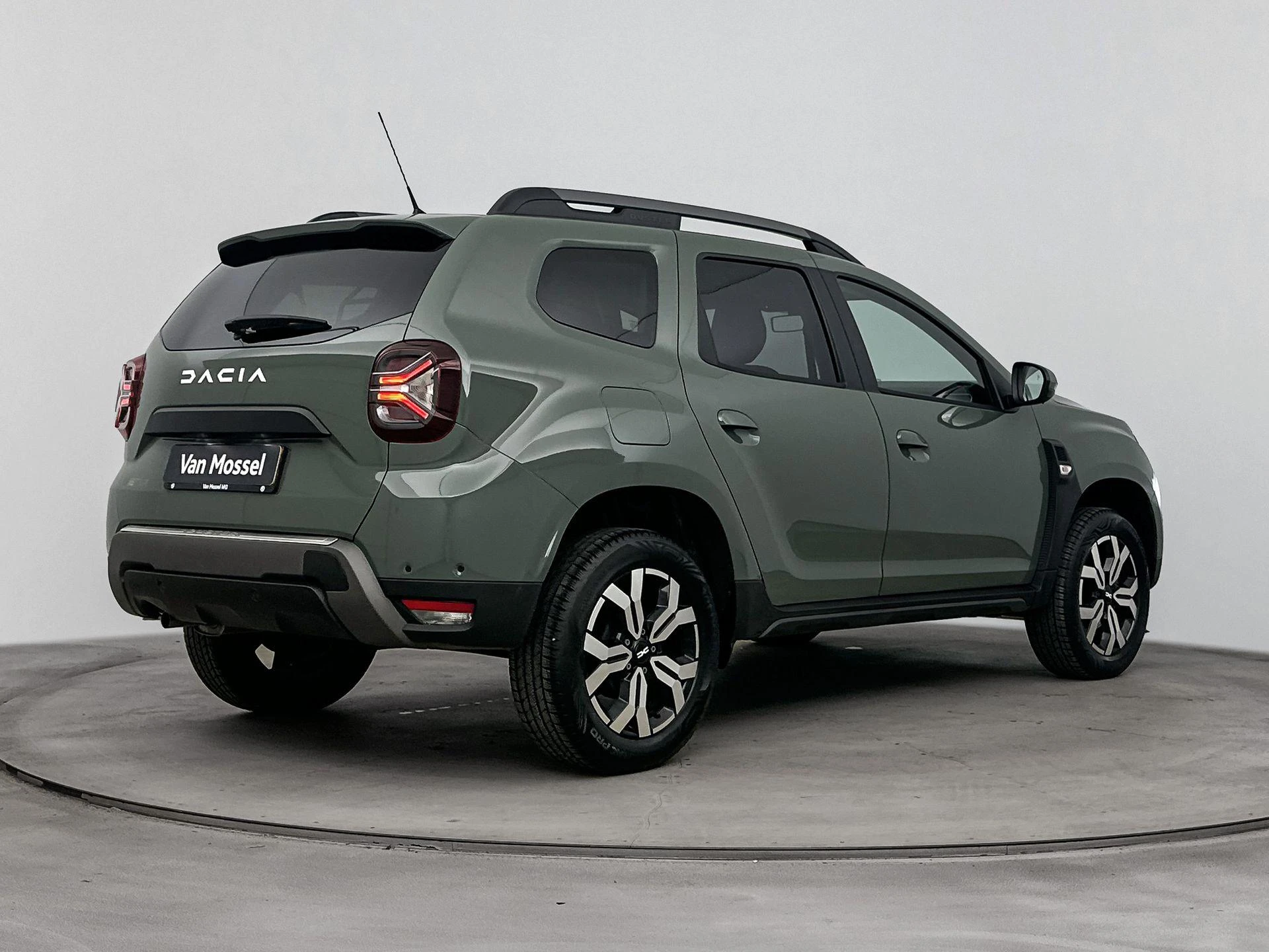 Dacia-Duster-image-3