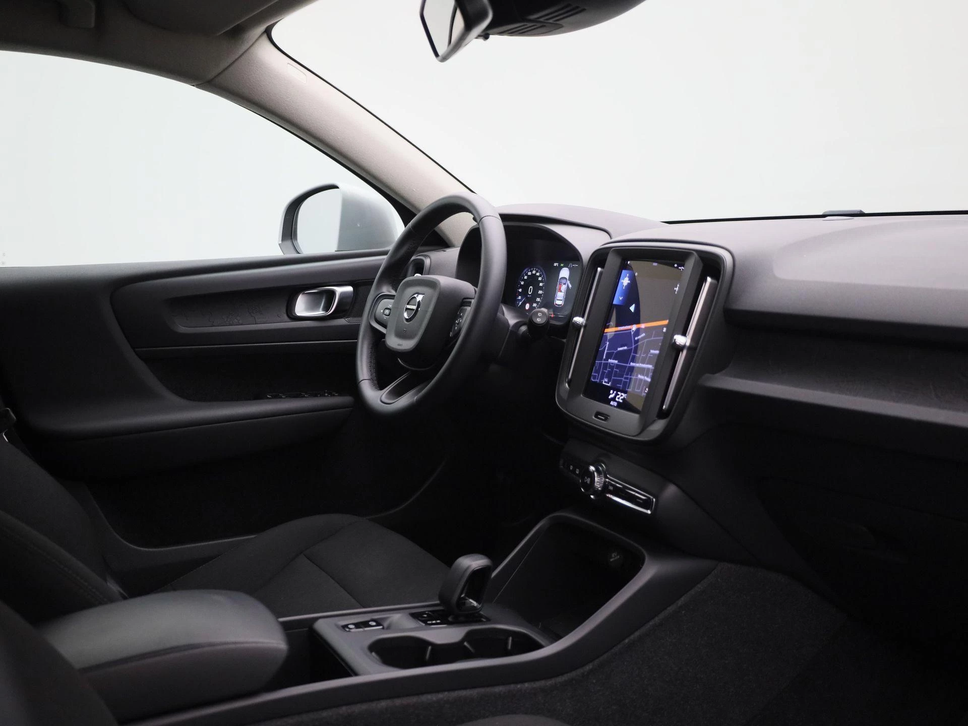 Volvo-XC40-image-18