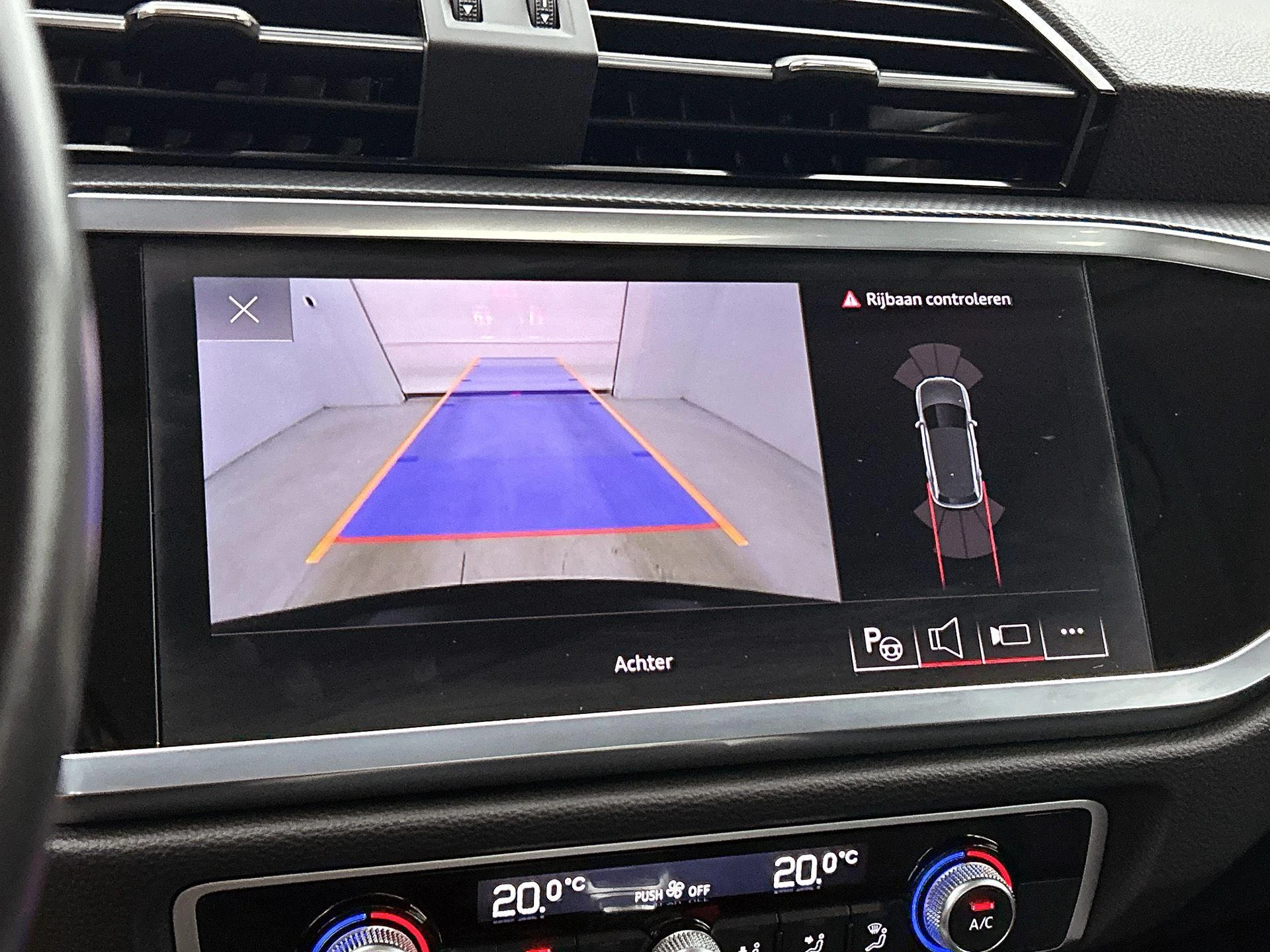 Audi-Q3-image-8