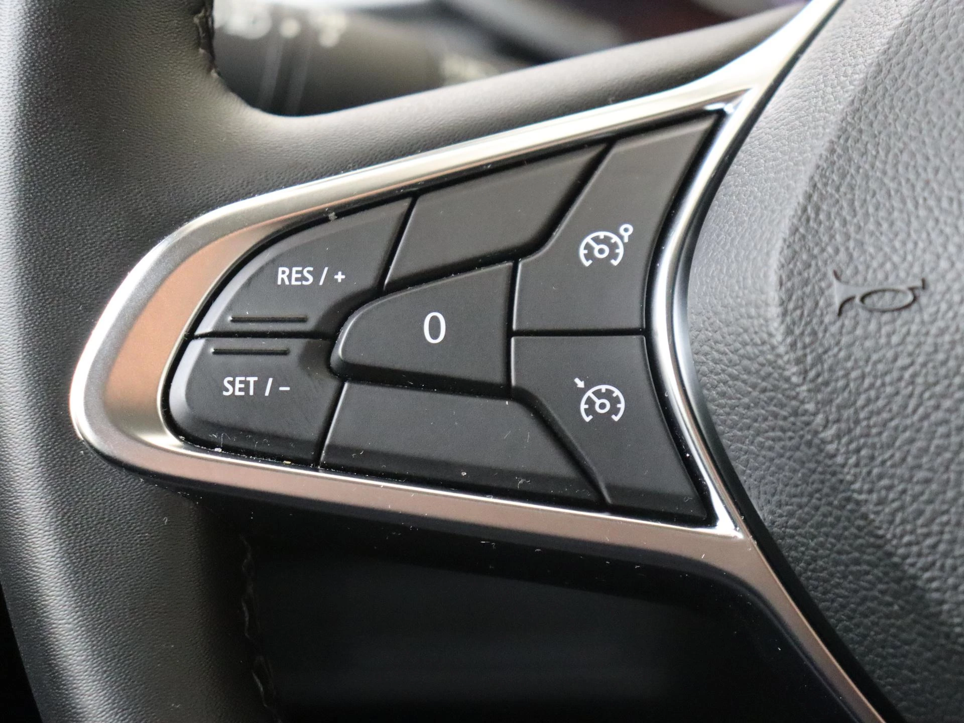 Renault-Captur-image-16