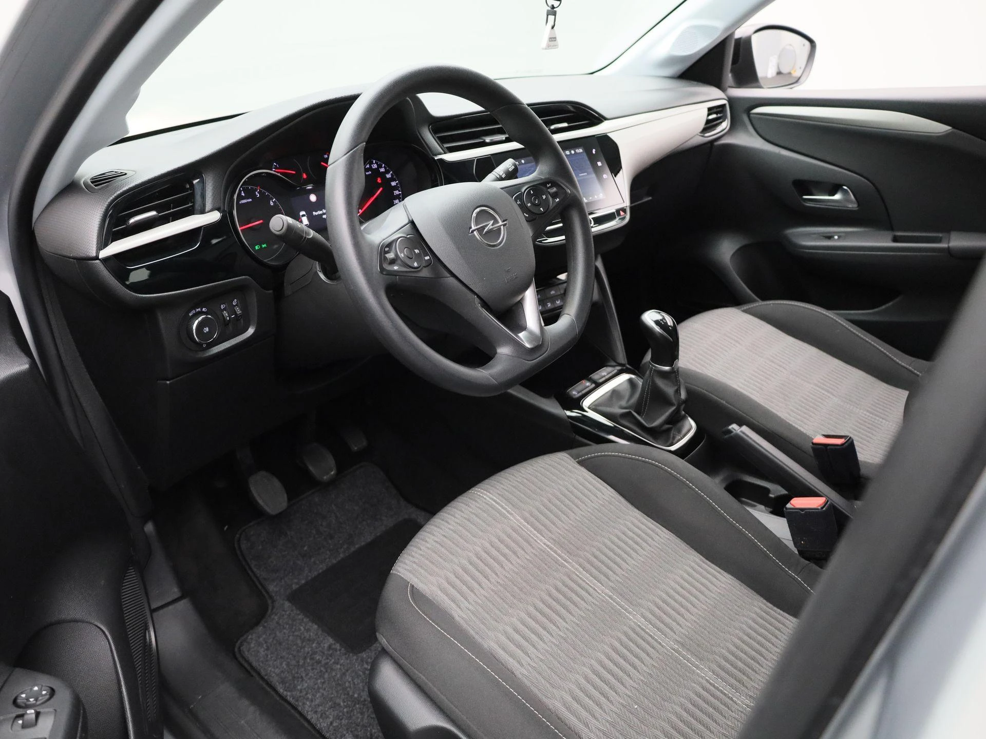 Opel-Corsa-image-14