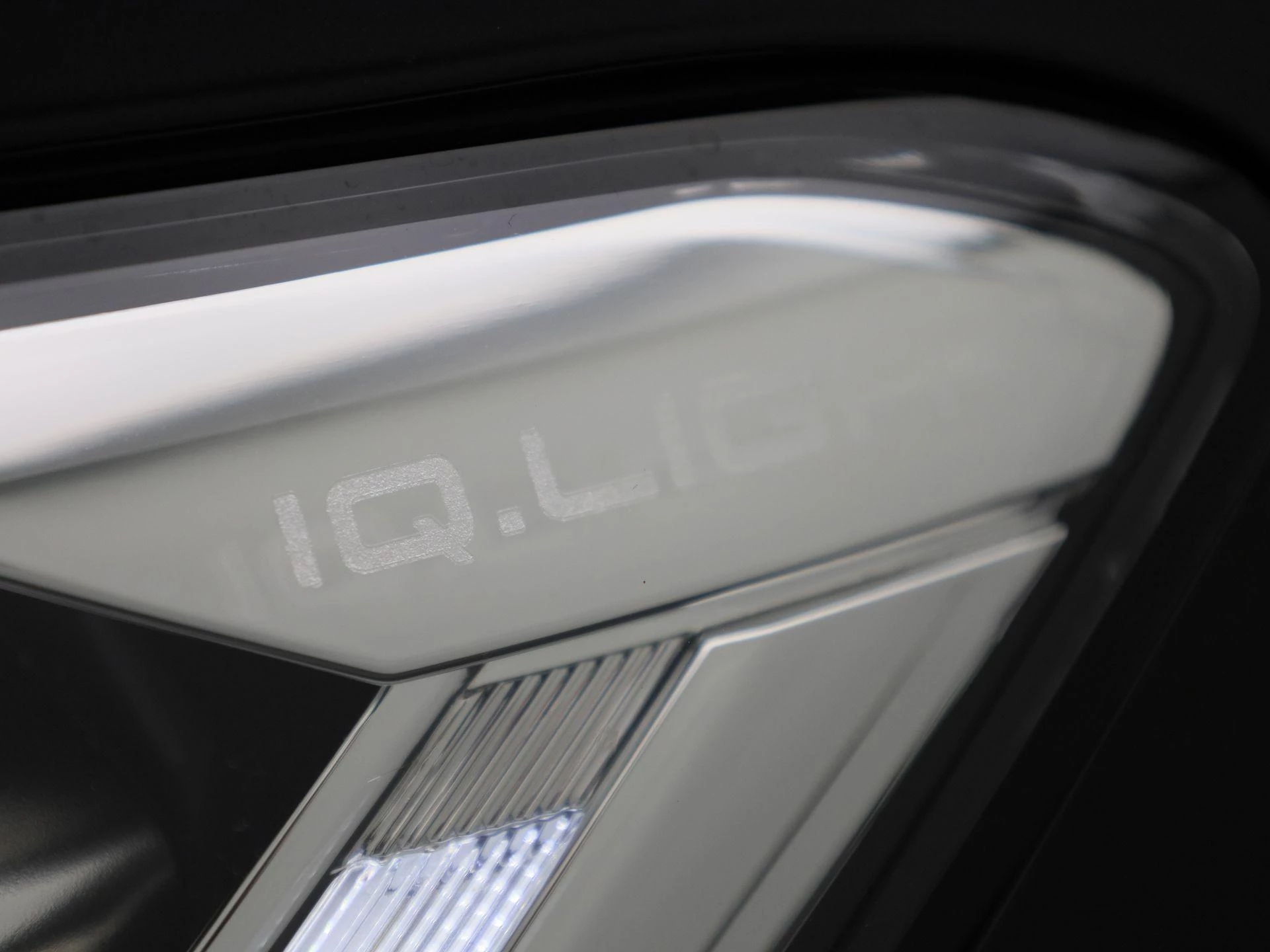 Volkswagen-T-Roc-image-14