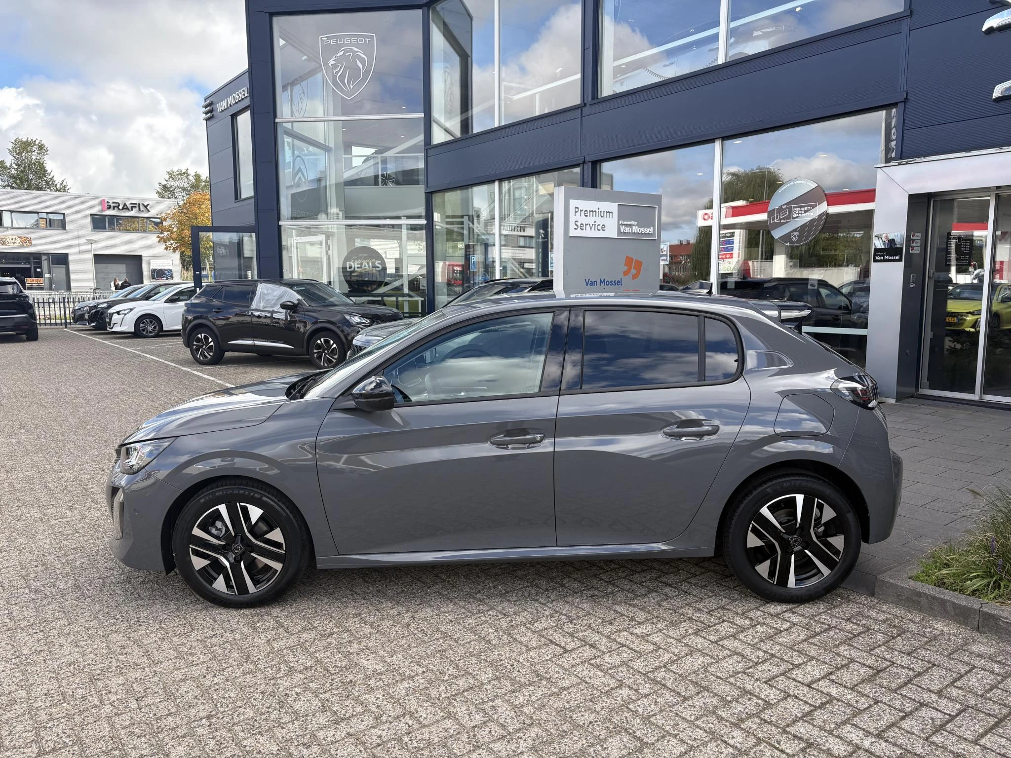 Peugeot-208-image-2