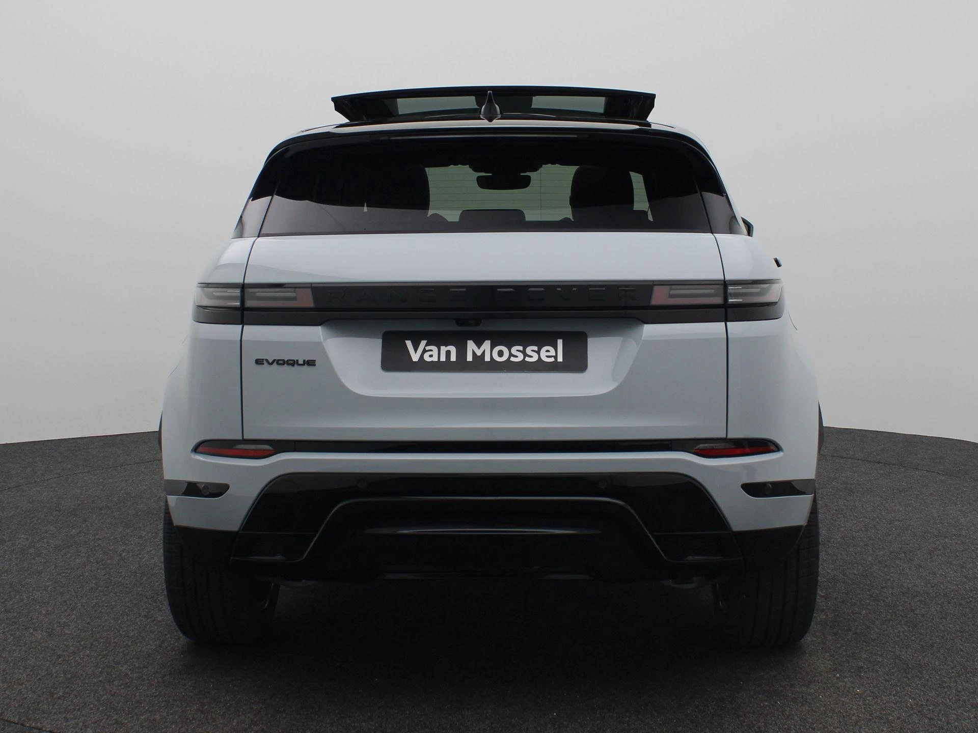 Land Rover-Range Rover Evoque-image-5