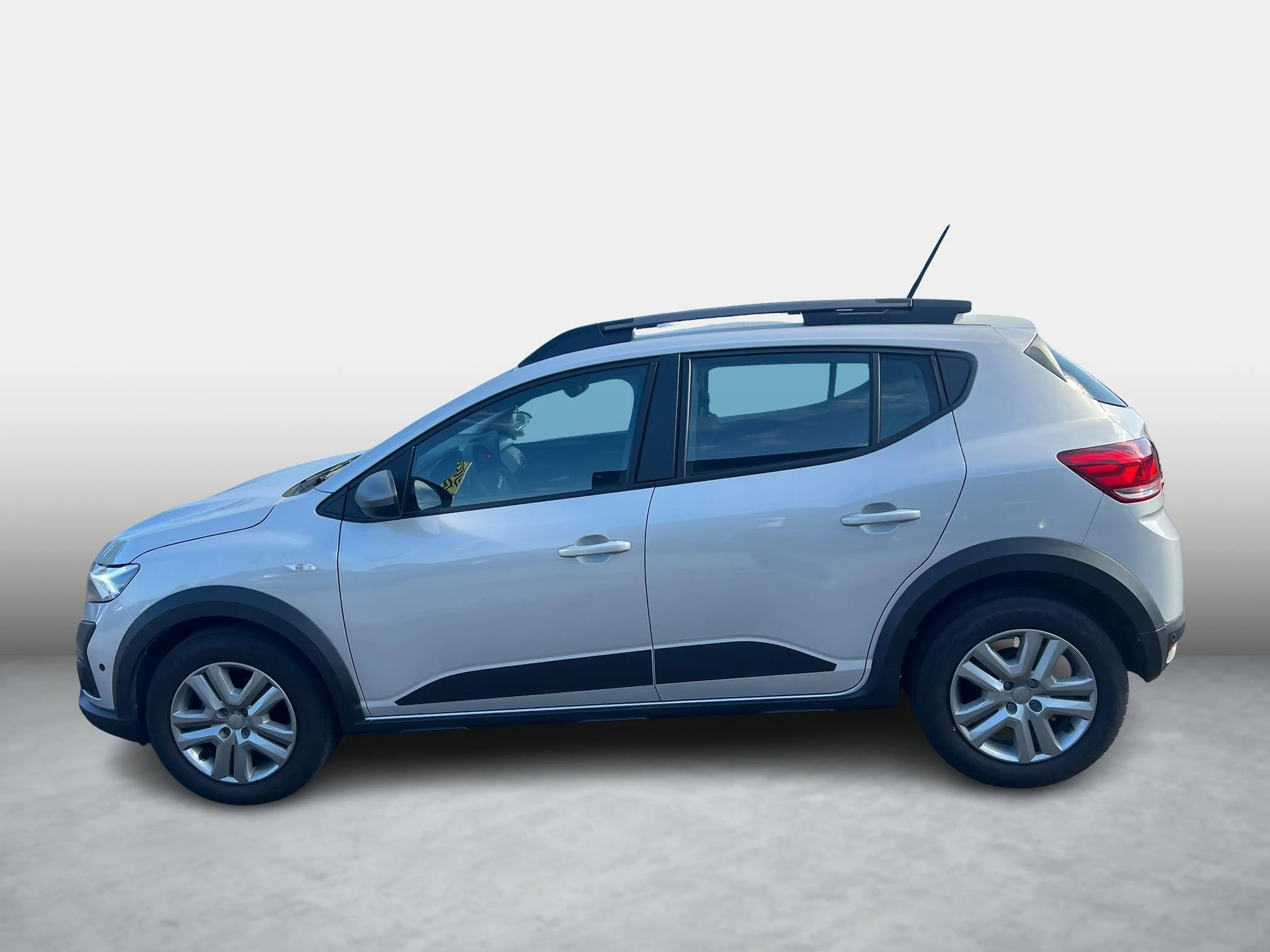 Dacia-Sandero Stepway-image-7