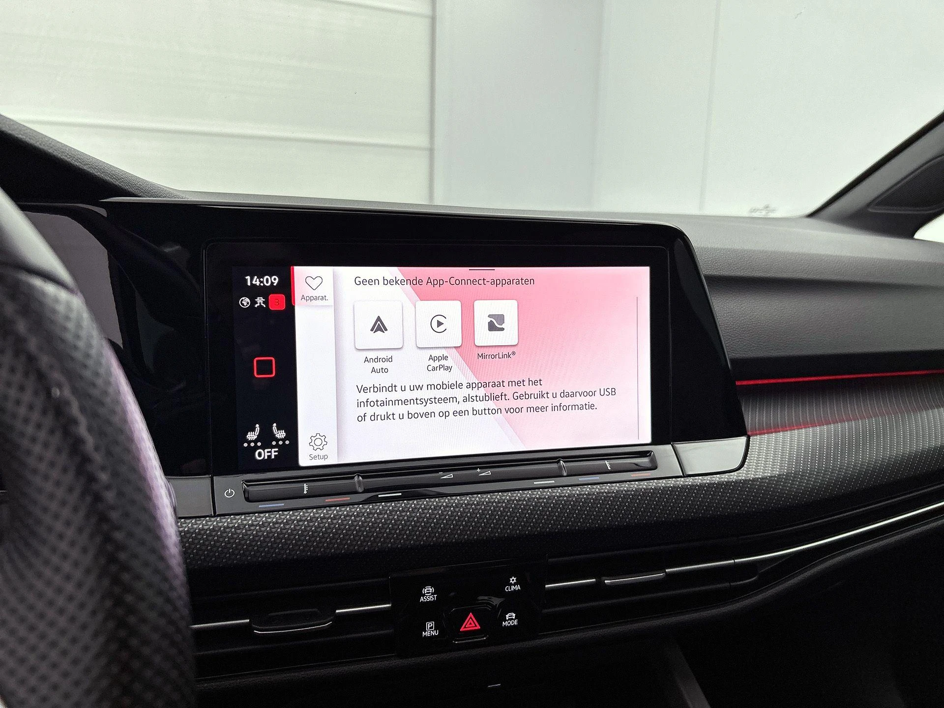 Volkswagen-Golf-image-9