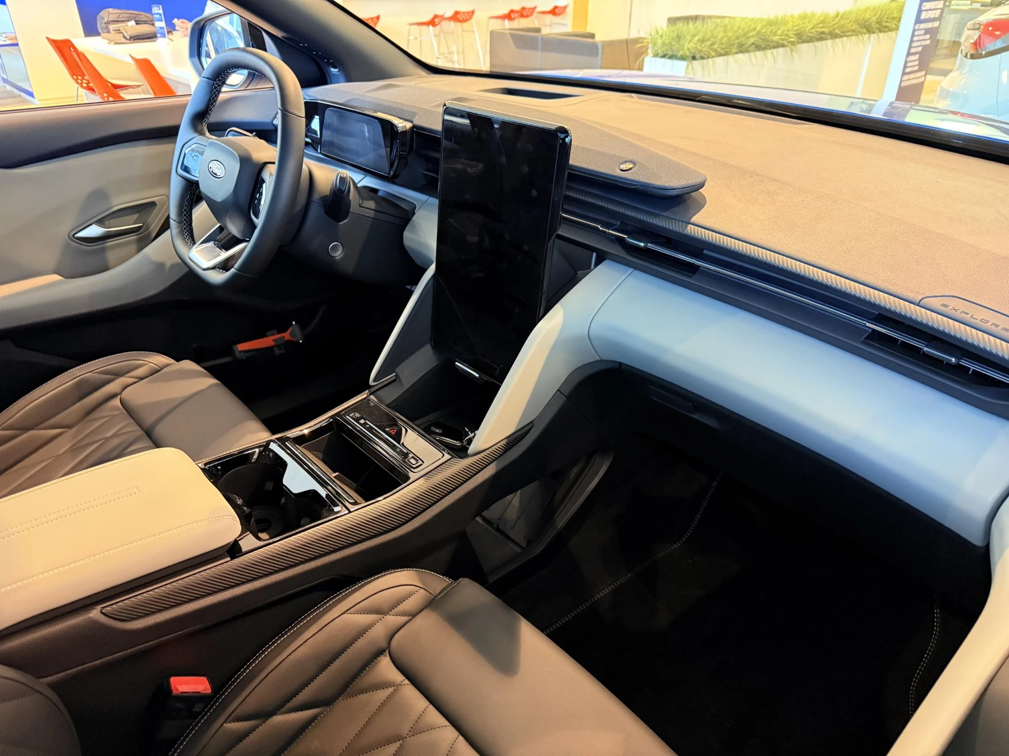 Ford-Explorer-image-17