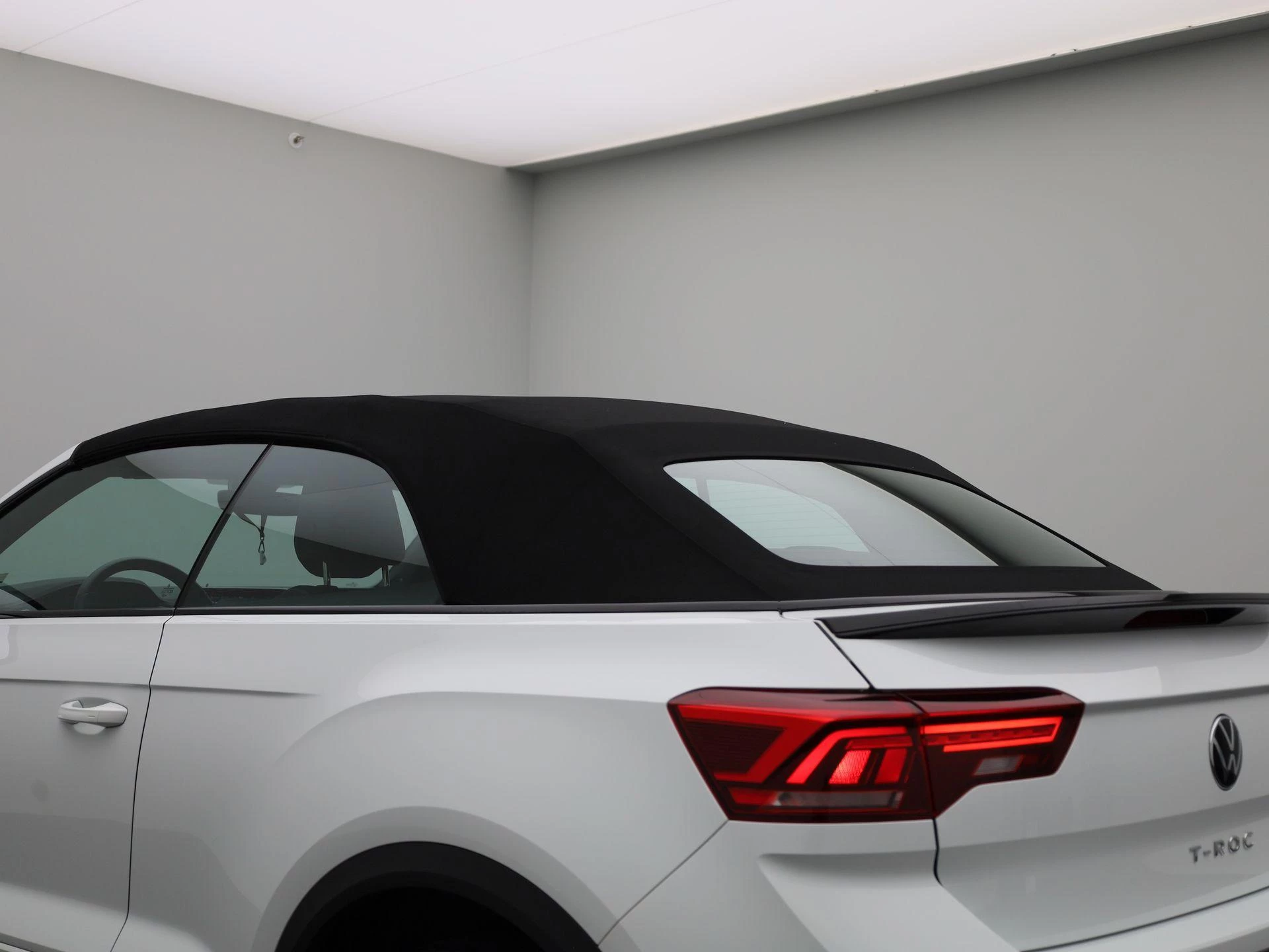 Volkswagen T-Roc Cabrio 1.5 TSI R-Line 150 PK|