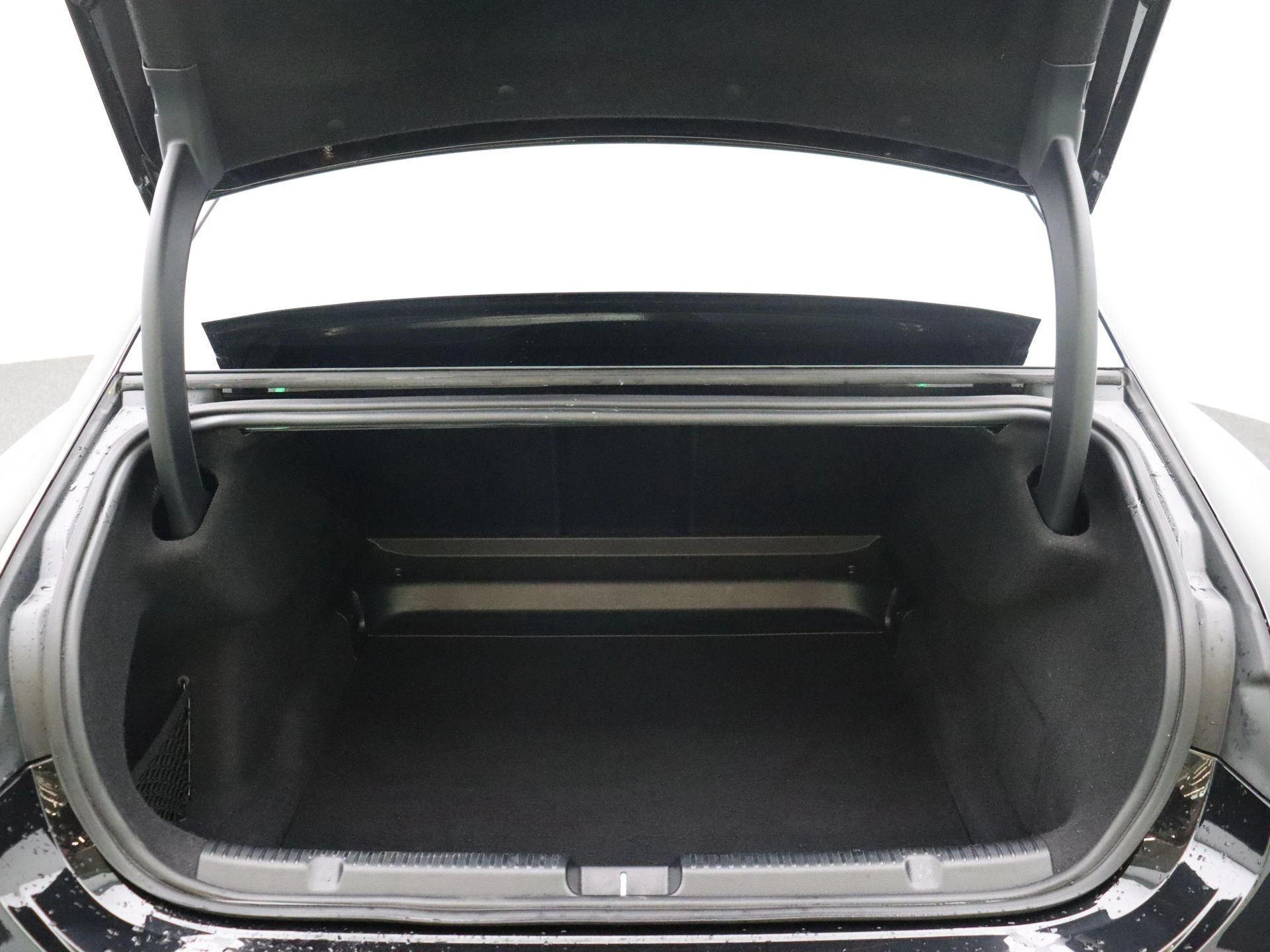 Mercedes-Benz EQE 300 Business Line + LED + CARPLAY + CAMERA +