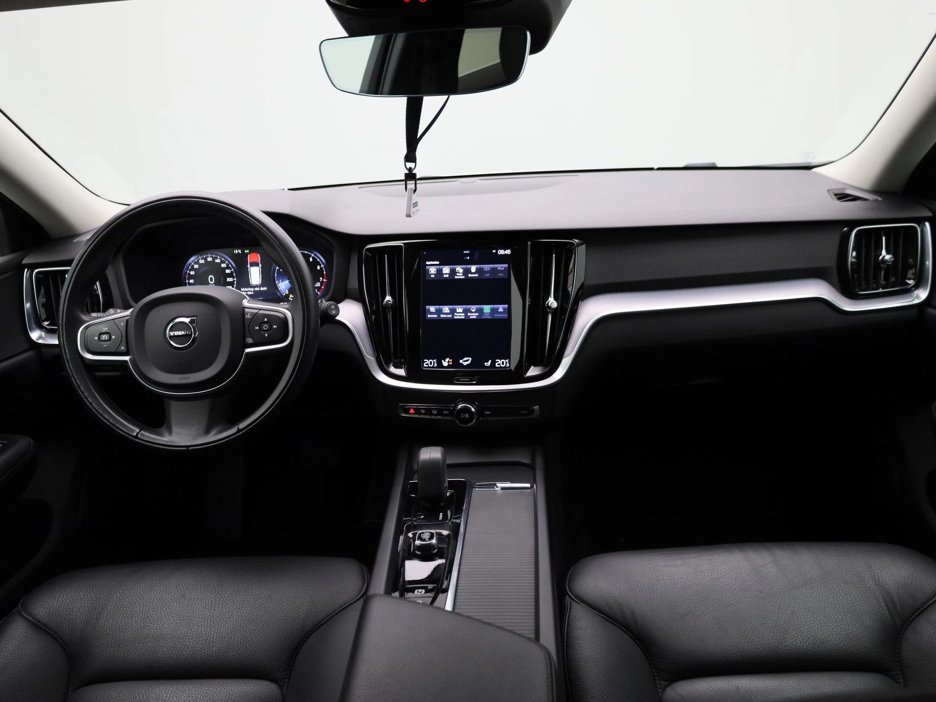 Volvo V60 B3 Geartronic Momentum Pro Camera | Cruise | PDC